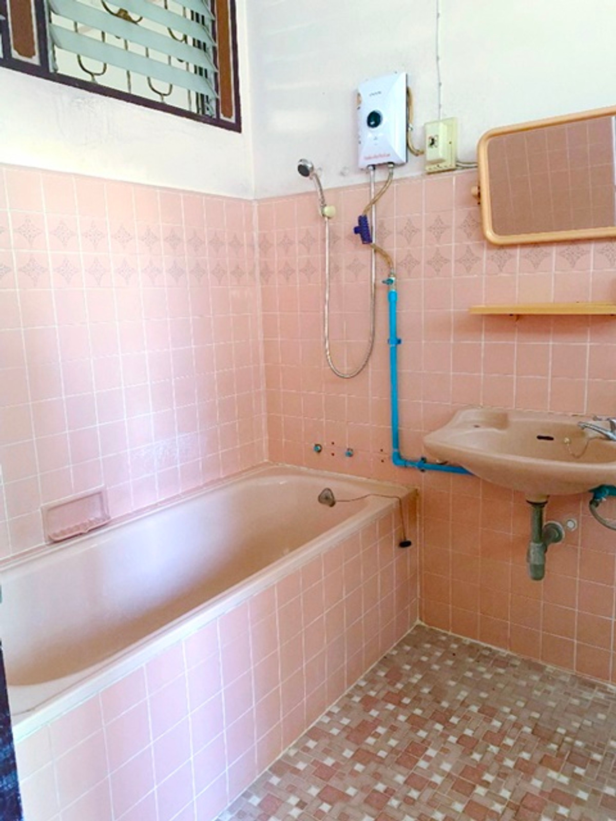 Siam Paragon Petchburi Road Soi 1-15 Pratunam BTS Phaya Thai, Ratchathewi, only 598m. in the heart o Loading...