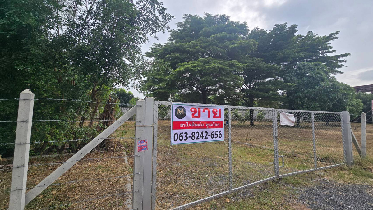 ขายที่ดินนวมินทร์ รามอินทรา : ขายที่ดินถมแล้ว แปลงใหญ่ ทำเลดี ซอยพระยาสุเรนทร์ 21 แยก 3 – คลองสามวา ติดหมู่บ้าน เดอะเซนโทร รามอินทรา109 เนื้อที่ 514 ตารางวา ถมเรียบร้อยแล้ว หน้ากว้าง 48 เมตร ลึก 42 เมตร