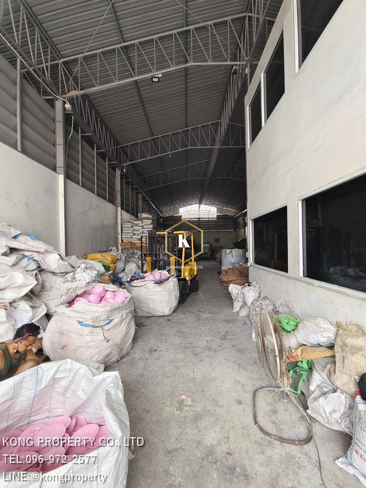 ให้เช่าโกดัง พระราม2 มหาชัย ท่าทราย อำเภอเมือง  สมุทรสาคร  852 ตรม  Loading...