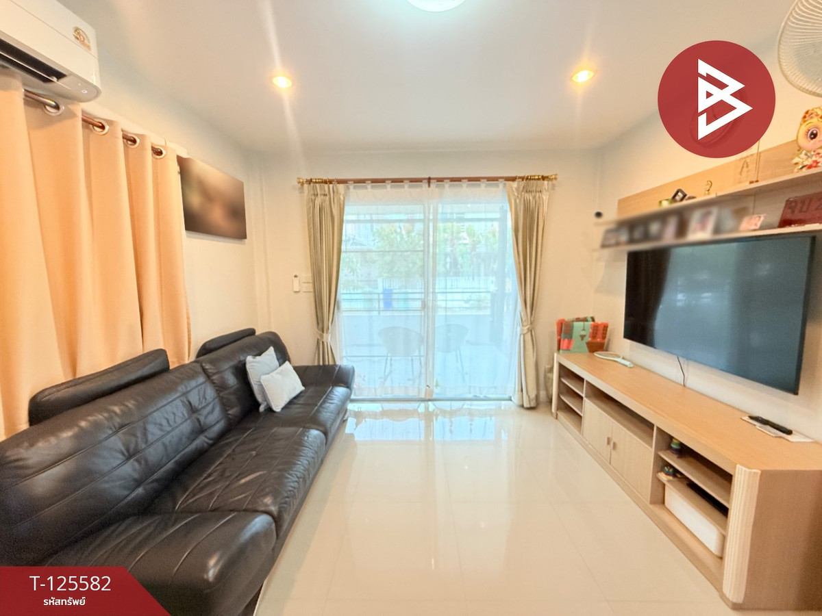 ขายบ้านแฝด หมู่บ้านกีรดา แสนสุข ชลบุรี Loading...