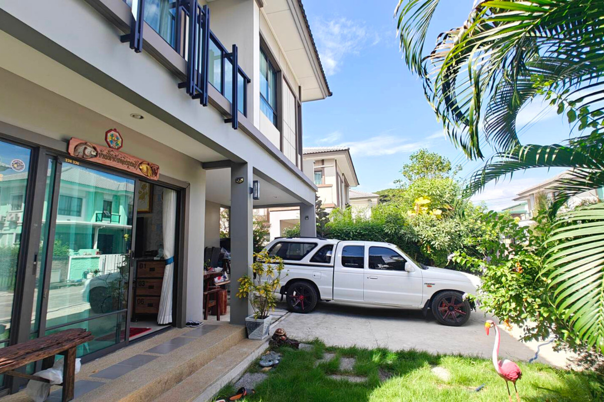 Passorn Prestige Bangna-Suvarnabhumi (King Kaew - Lat Krabang Road) Loading...