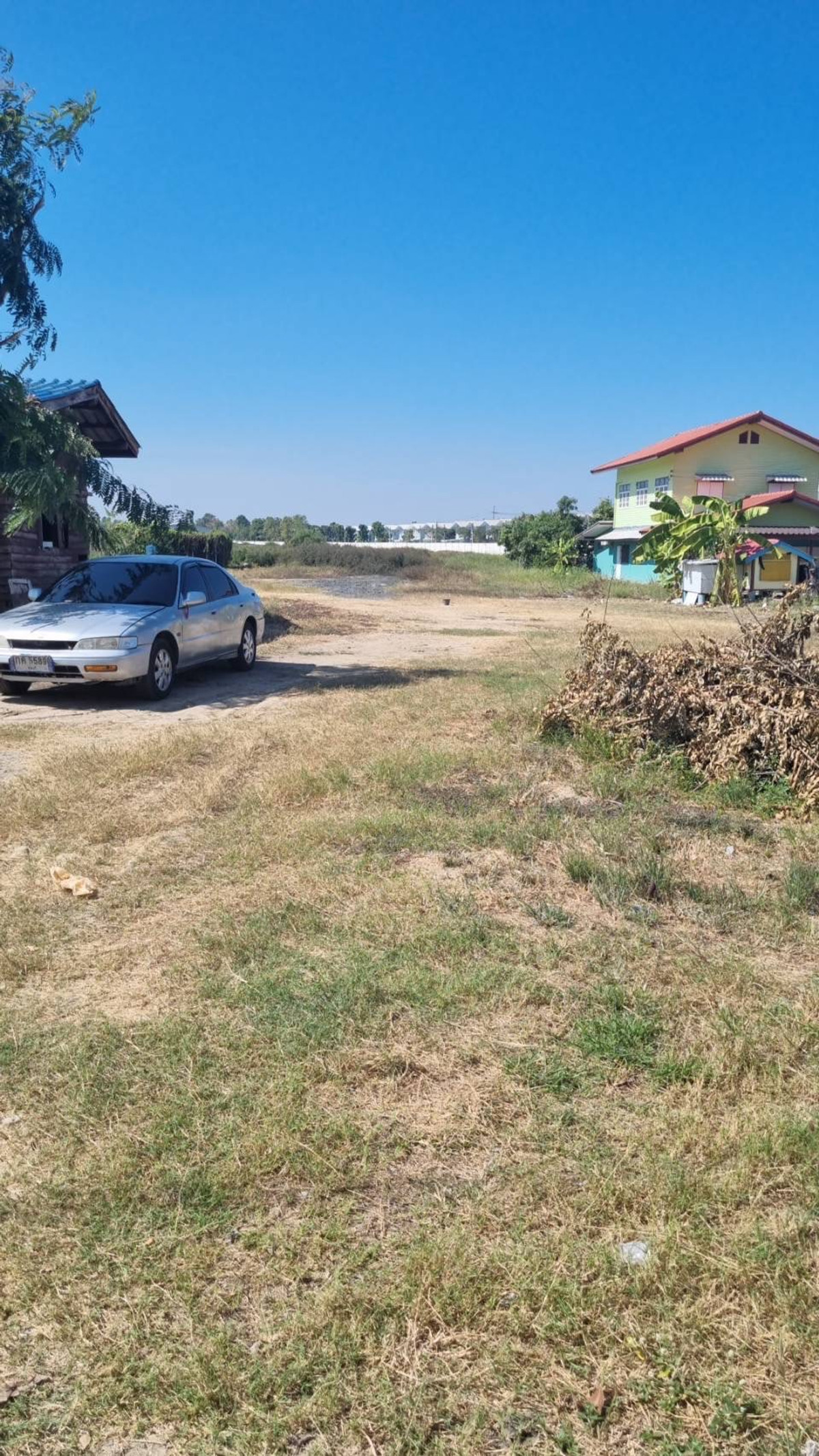 Land for sale, already filled in, large plot 1-1-58 rai (558 sq m) | next to Bang Bo Road, Samut Prakan Loading...