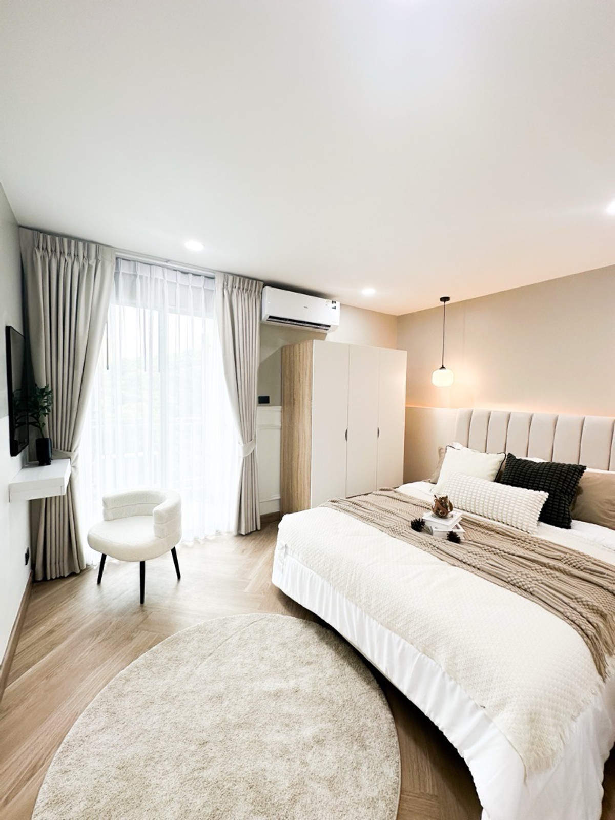 ห้องสวยราคาดี เจ้าของขายเอง Loading...