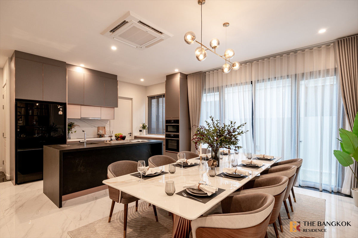 ขายบ้านพัฒนาการ ศรีนครินทร์ : 💎 Cinq Royal Krungthep Kreetha - บ้านเดี่ยว Super Luxury พร้อมลิฟต์ส่วนตัว ฮวงจุ้ยดี  เฟอร์ครบ  💎 