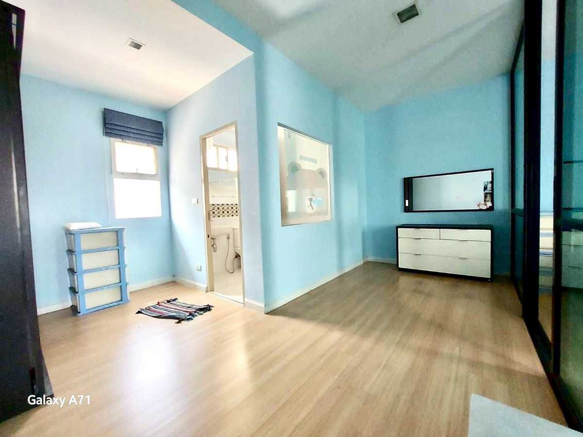 ขายทาวน์โฮม 3 ชั้น “บ้านใหม่ 1” พุทธบูชา 36 ทุ่งครุ กทม โครงการคุณภาพ บ้านสภาพดี พร้อมอยู่  ราคาพิเศษที่สุดในโครงการ Loading...