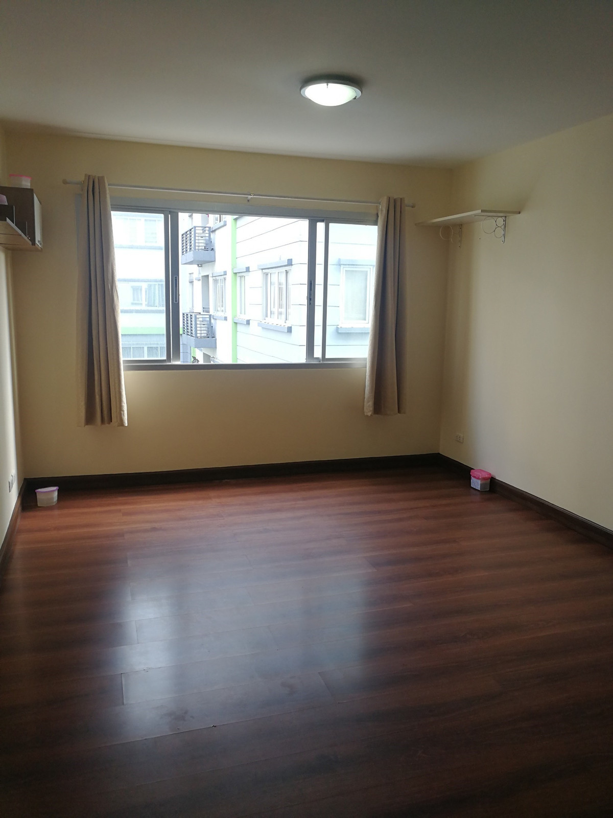 For SaleCondoSathorn, Narathiwat : sell!!  Condo OneX sathorn-narathiwas 1 bedroom, 1 bathroom, size 50 sq m. Newly renovated room, selling price 2,900,000 baht.