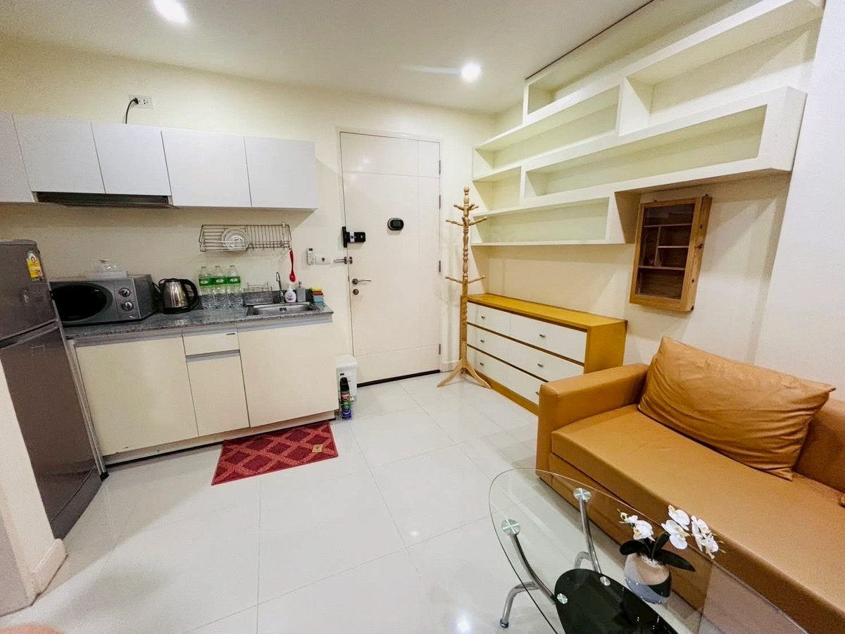 🎓✨ ขายคอนโดสุดรัก Wish @ Samyan อยู่ใกล้จุฬาฯ เดินไปเรียนได้ในไม่กี่นาที ติด MRT สามย่าน และแค่เดินข้ามถึงมิตรทาวน์ 🍜📚 อยู่เองก็ดี ปล่อยเช่าก็คุ้ม เจ้าของอยู่เอง ขายเพราะย้ายไปเรียนต่อ 💼 Loading...