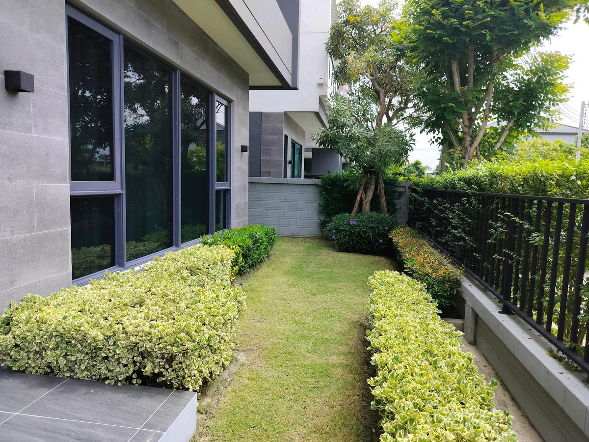 ให้เช่าบ้านบางนา แบริ่ง ลาซาล : ให้เช่าด่วน บ้านใหม่ เดอะ ซิตี้ บางนา Tel 083-966-3665