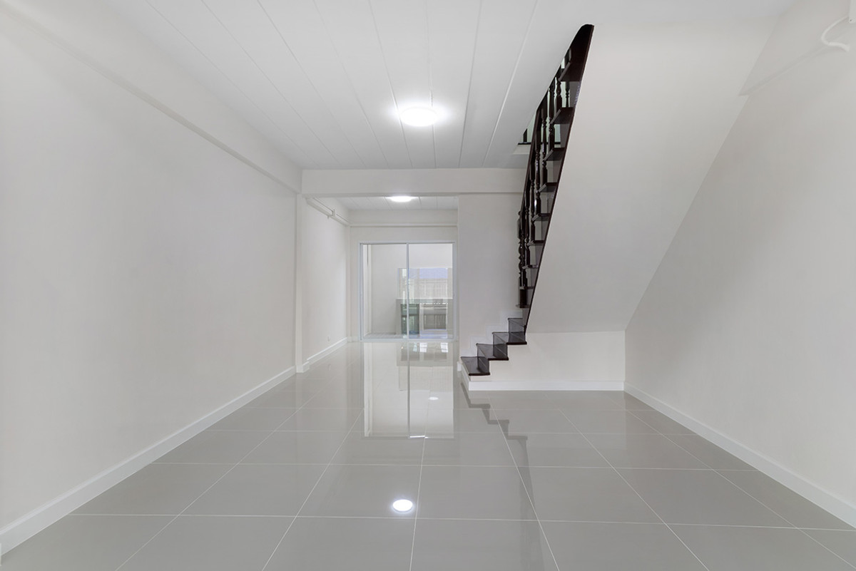 Newly decorated 2-story townhome, Soi Rewadee 57, Intersection 4, near Khae Rai Intersection, Purple Line. Loading...