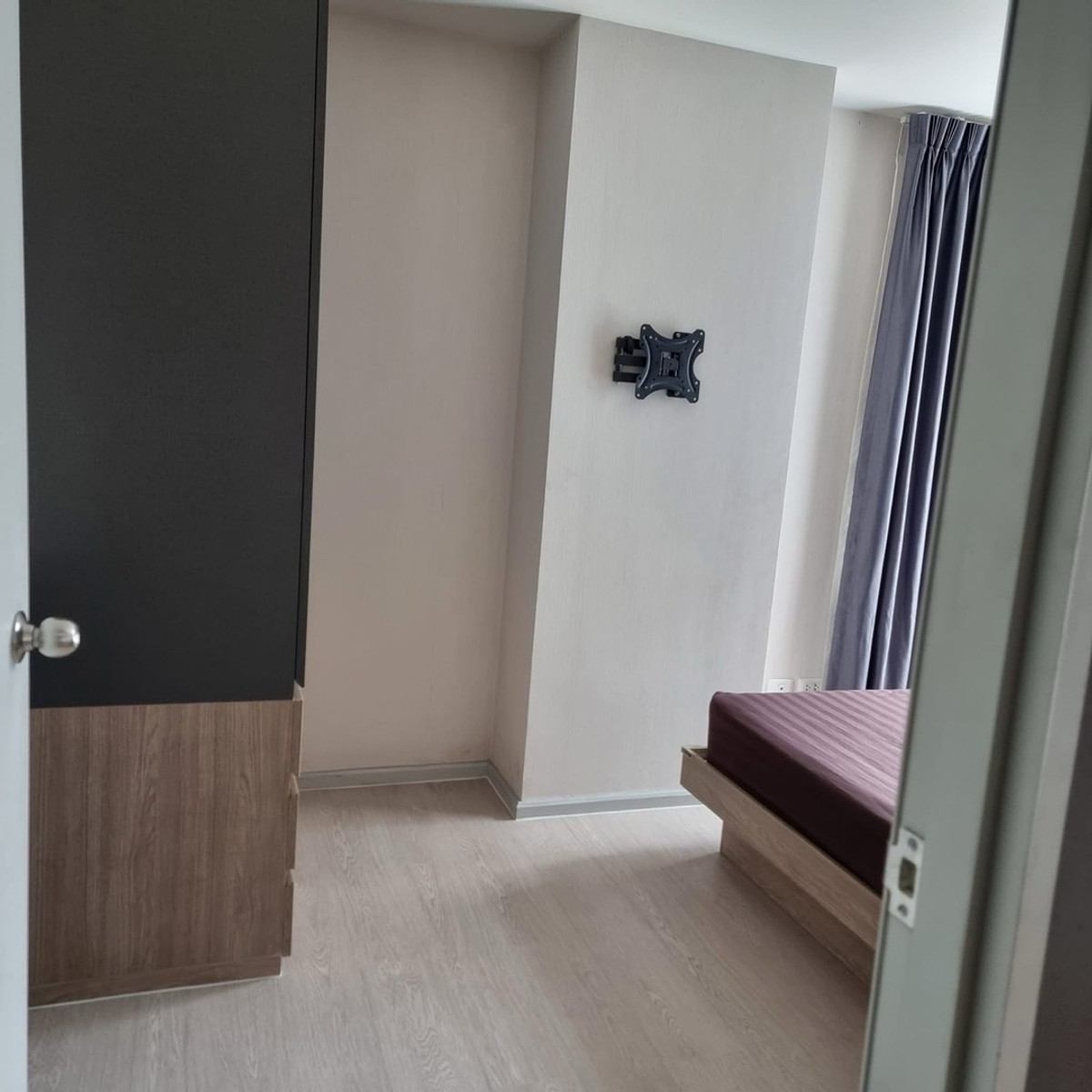For RentCondoBangna, Bearing, Lasalle : Condo for rent, The Aspen, Lasalle, room size 35 sq m, 3rd floor, north side, swimming pool view, corner room, high privacy. Fully furnished Good UV protection curtain
