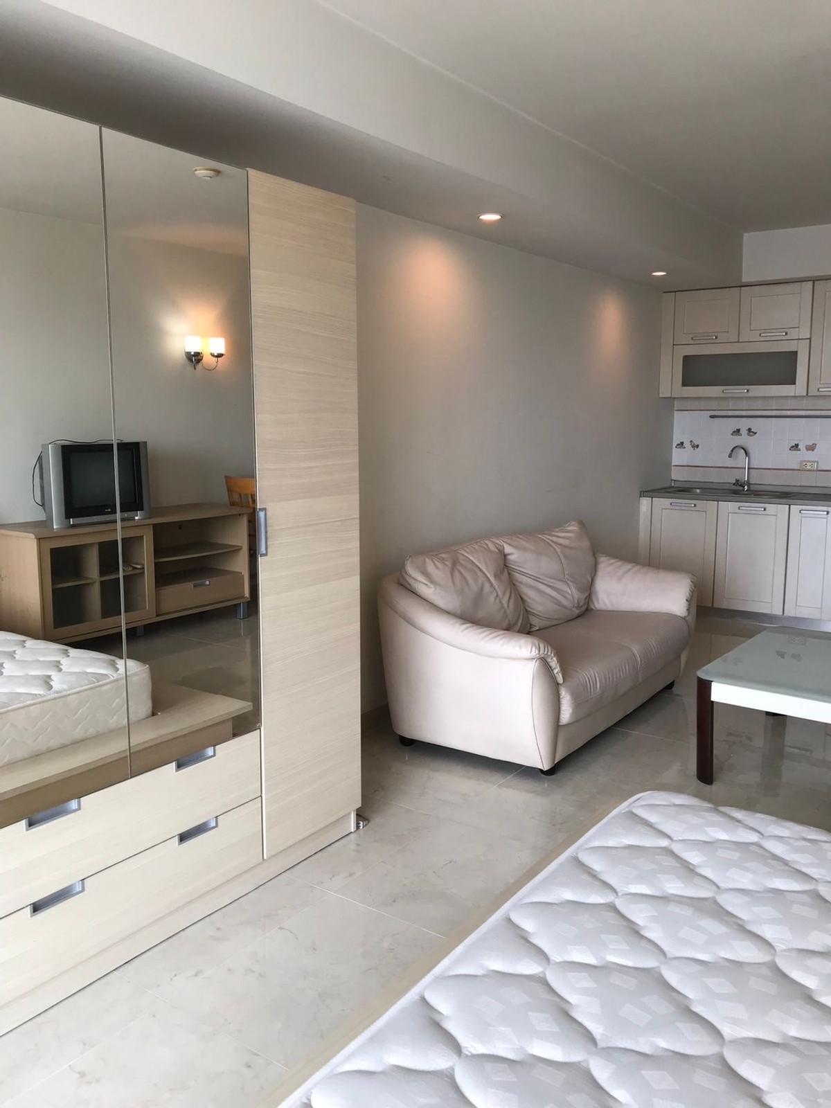 M1416 ให้เช่า คอนโด ศุภาลัย ปาร์ค พหลโยธิน21  Loading...