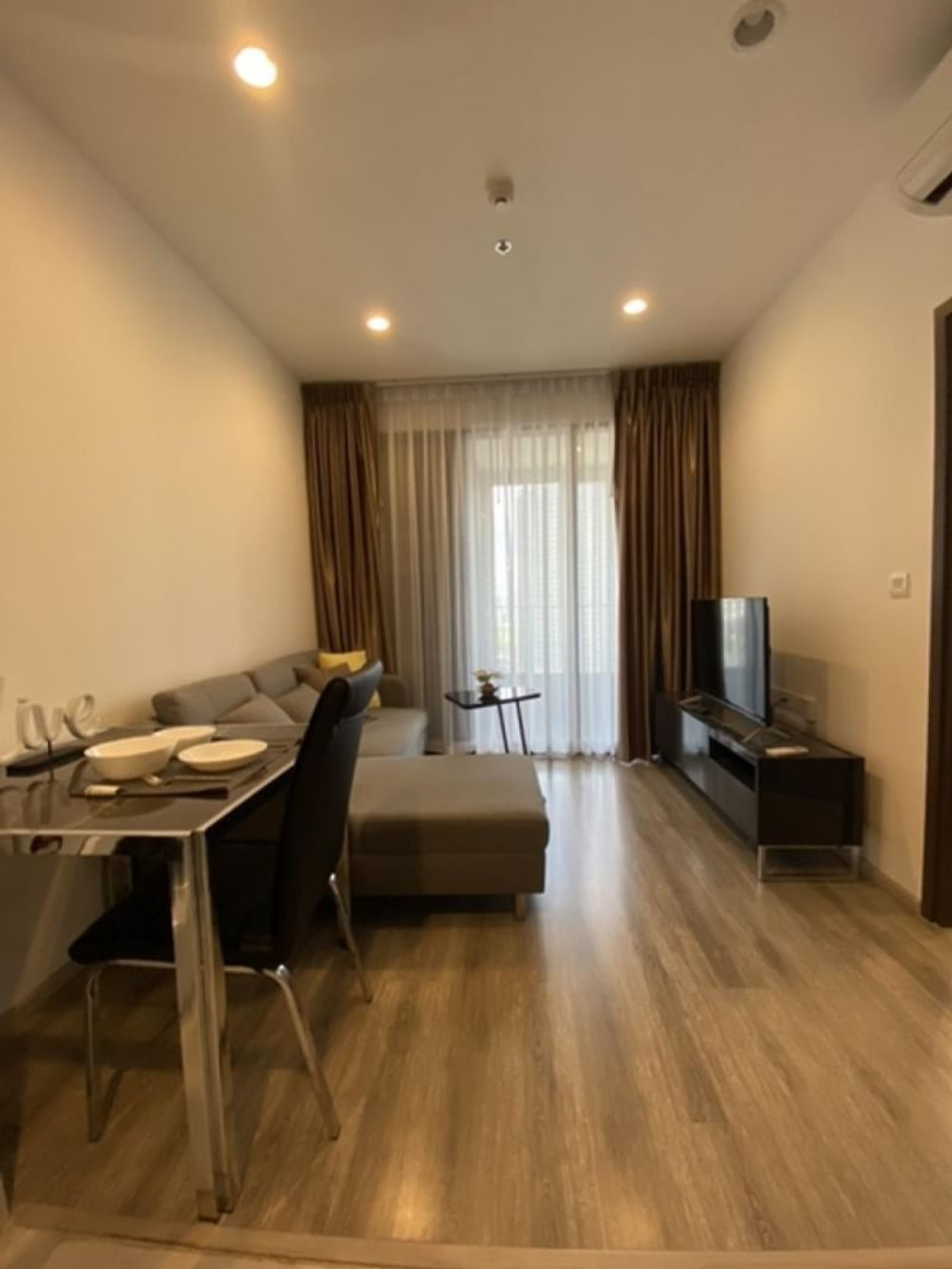 ให้เช่าคอนโดพระราม 9 เพชรบุรีตัดใหม่ RCA : 💥DL-9293💥ว่าง ให้ เช่า  ไอดีโอ โมบิ อโศก 👉แอดไลน์ @rangrak 