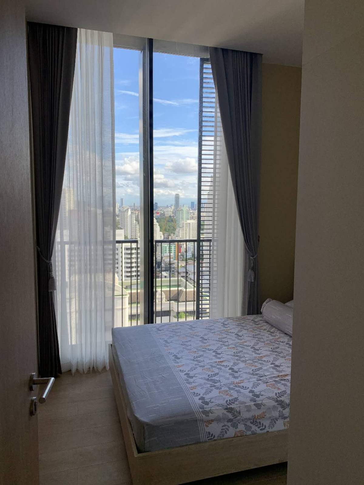 āđāļŦāđāđāļāđāļēāļāļāļāđāļāļŠāļļāļāļļāļĄāļ§āļīāļ āļāđāļĻāļ āļāļāļāļŦāļĨāđāļ :  Noble B19, fully furnished, 2bed room 42000thb,ready to move in, near MRT Sukhumvit and BTS Asok.