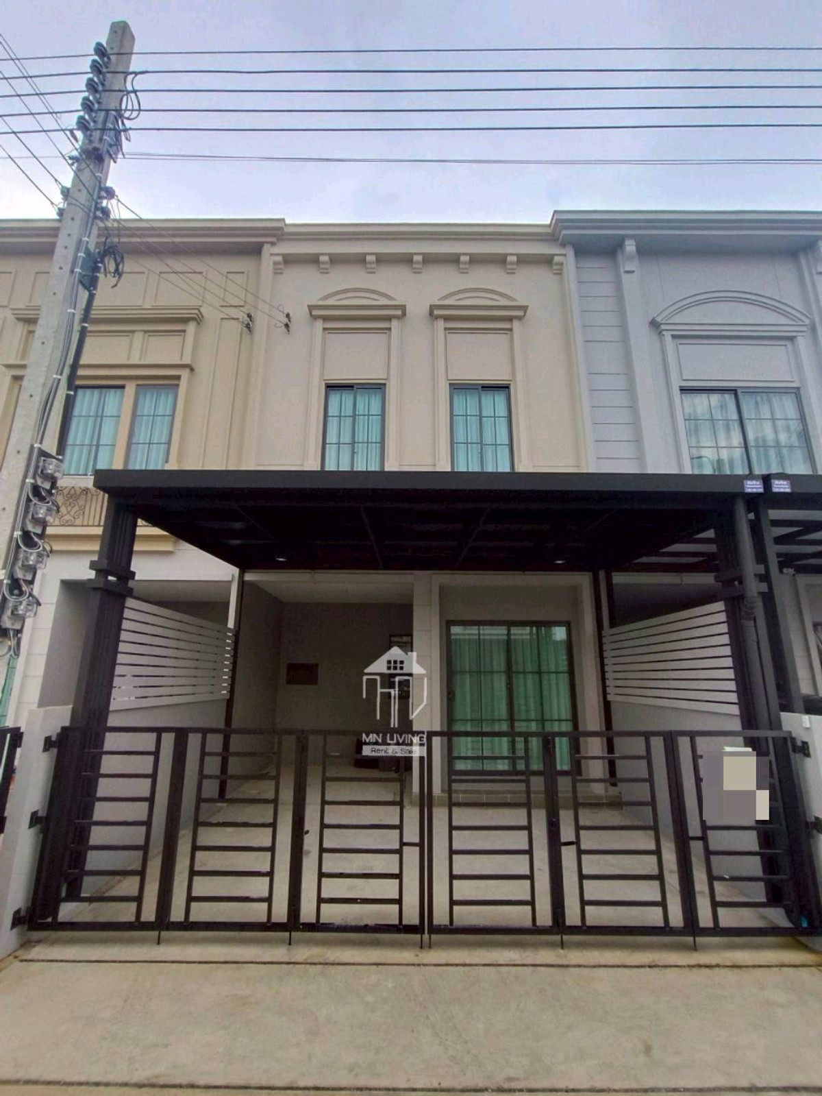 ให้เช่าทาวน์โฮมบางนา แบริ่ง ลาซาล : ให้เช่าทาวน์โฮม บ้านใหม่ ตกแต่งสวย โครงการ สิริ เพลส Mega บางนา