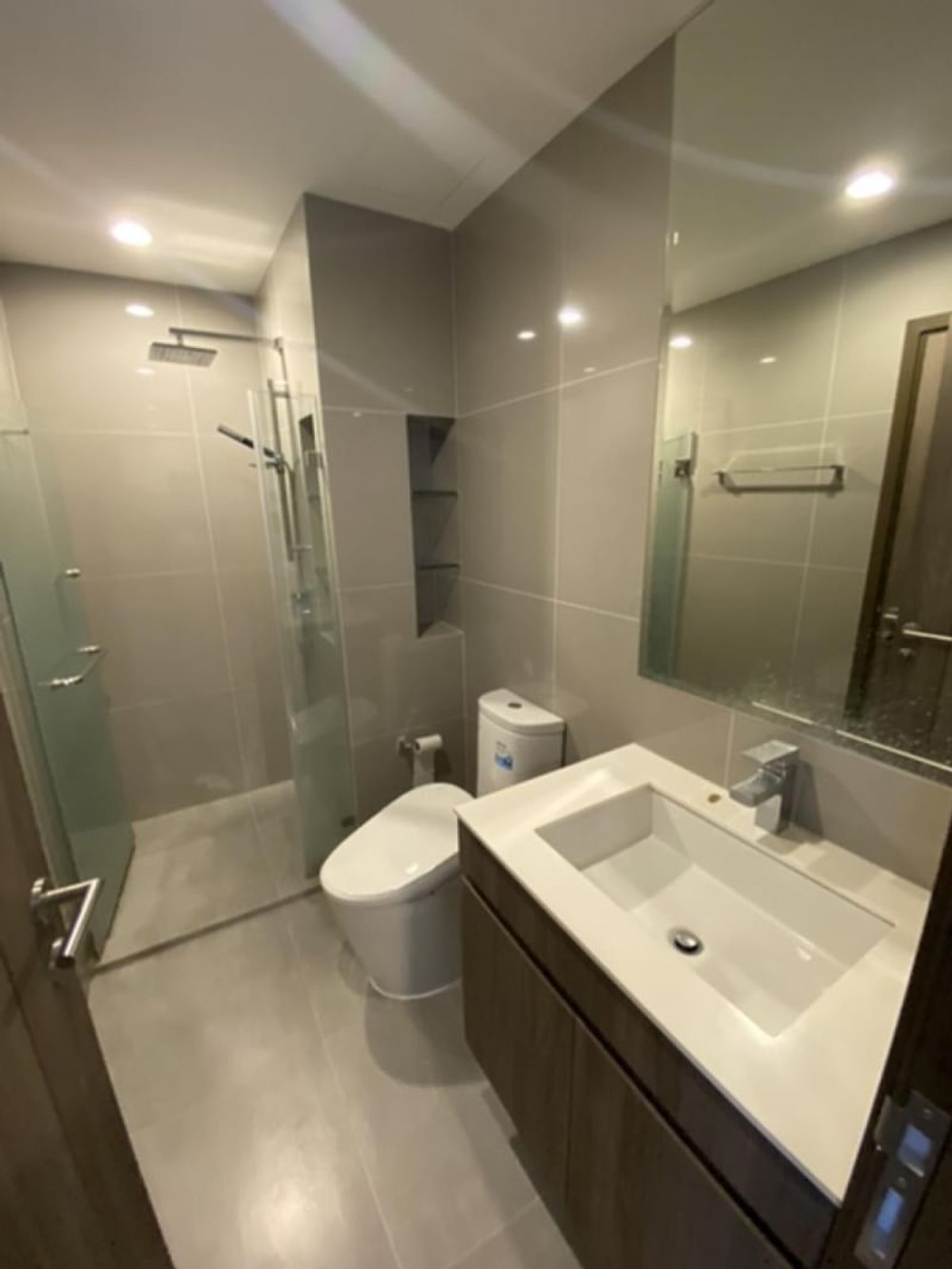 ให้เช่าคอนโดพระราม 9 เพชรบุรีตัดใหม่ RCA : 💥DL-9293💥ว่าง ให้ เช่า  ไอดีโอ โมบิ อโศก 👉แอดไลน์ @rangrak 