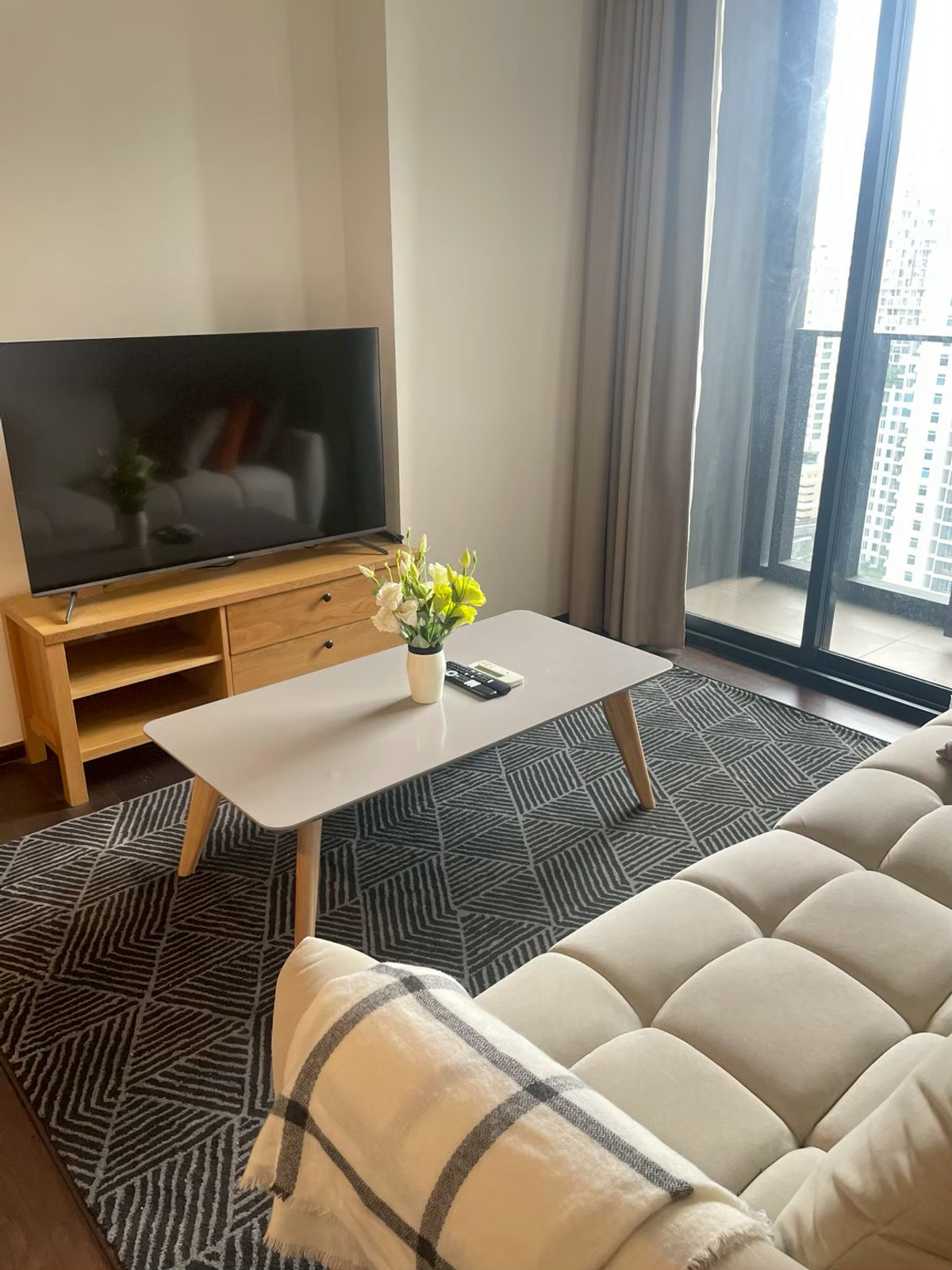 For SaleCondoRatchathewi,Phayathai : 🎉 The Line Ratchathewi, size 33.49 sq m, 1 bedroom, beautiful city view 💰 Selling price 7.5 million baht (fully decorated, ready to move in) Call 0994629391 Bird.