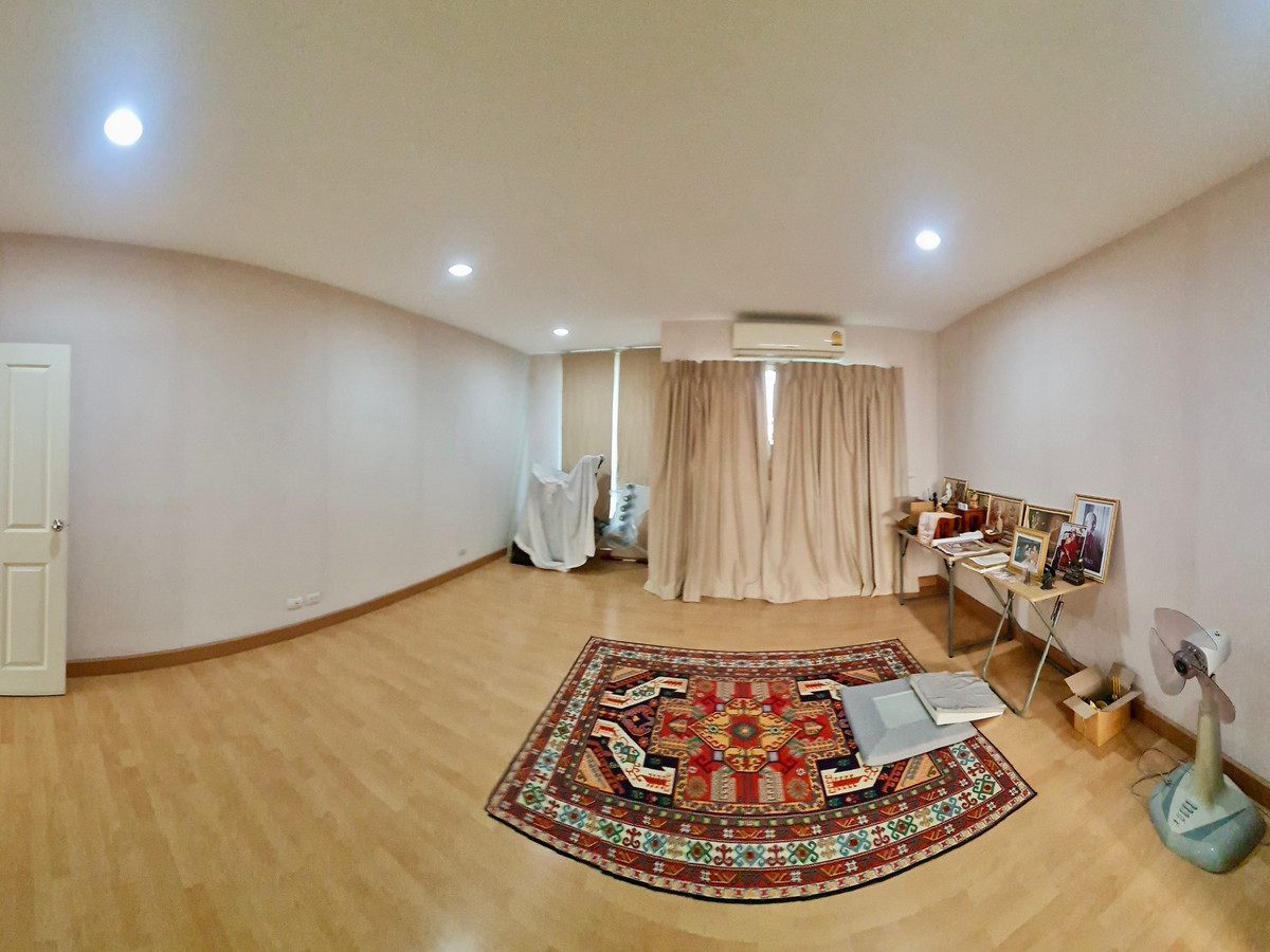 ขายทาวน์โฮมลาดพร้าว101 แฮปปี้แลนด์ : 🌟 “ทาวน์โฮม 3 ชั้นใจกลางลาดพร้าว | บ้านกลางเมือง ลาดพร้าว 87” สไตล์โมเดิร์น เรียบหรู อยู่สบาย ใกล้ทุกจุดหมายในเมืองใหญ่