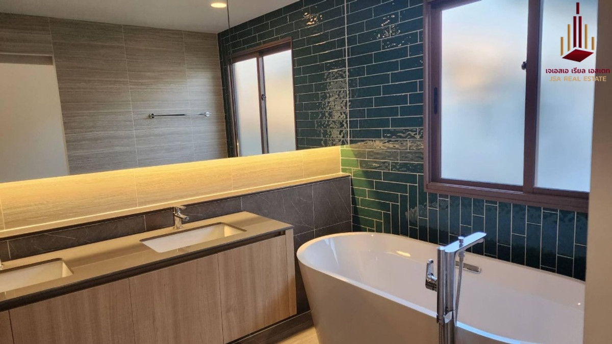 For RentHousePattanakan, Srinakarin : ✨ For Rent: Burasiri Krungthepkreetha ✨ 💰 Only 229,000 THB/month