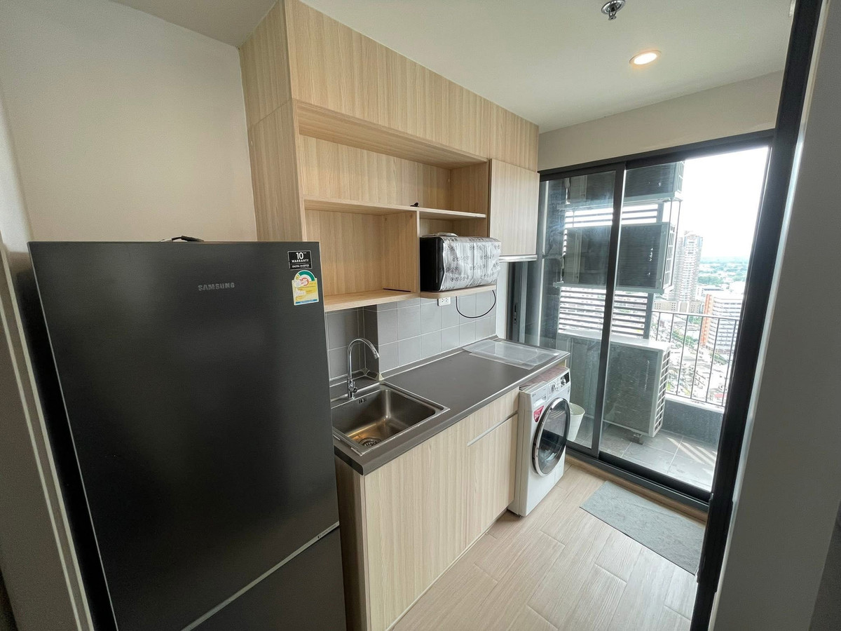Hot deal!! @ IDEO O2 - 2 Bed 1 Bath 47 sq.m. On high floor Loading...