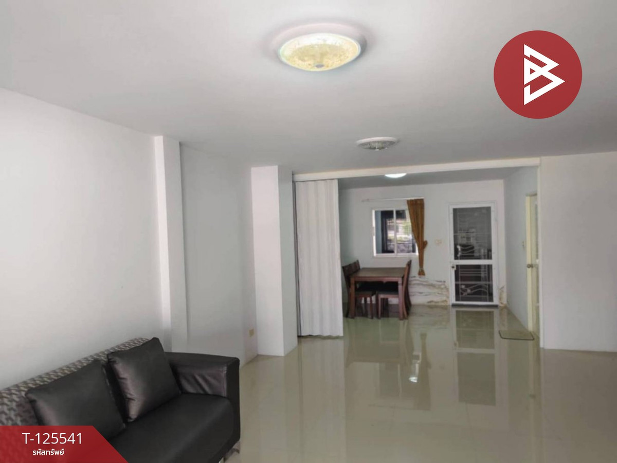 ขายทาวน์เฮ้าส์ หมู่บ้านวนัญญากรีนเพลส ชลบุรี (Wananya Greenplace) ชลบุรี Loading...