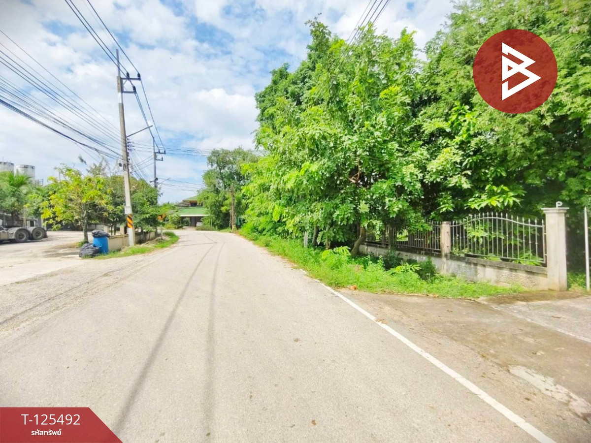 Single-storey detached house for sale, area 200 square meters, Ban Pong, Ratchaburi, next to Suan Kluai Road. Loading...