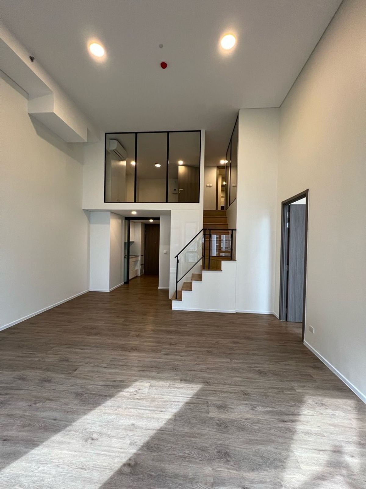 For SaleCondoRama9, Petchburi, RCA : Siamese RAMA 9 (Landmark @MRTA Station) / 3 Bedrooms (FOR SALE), Siamese Rama 9 (Landmark @MRTA Station) / 3 bedrooms (For Sale) PRAEW067