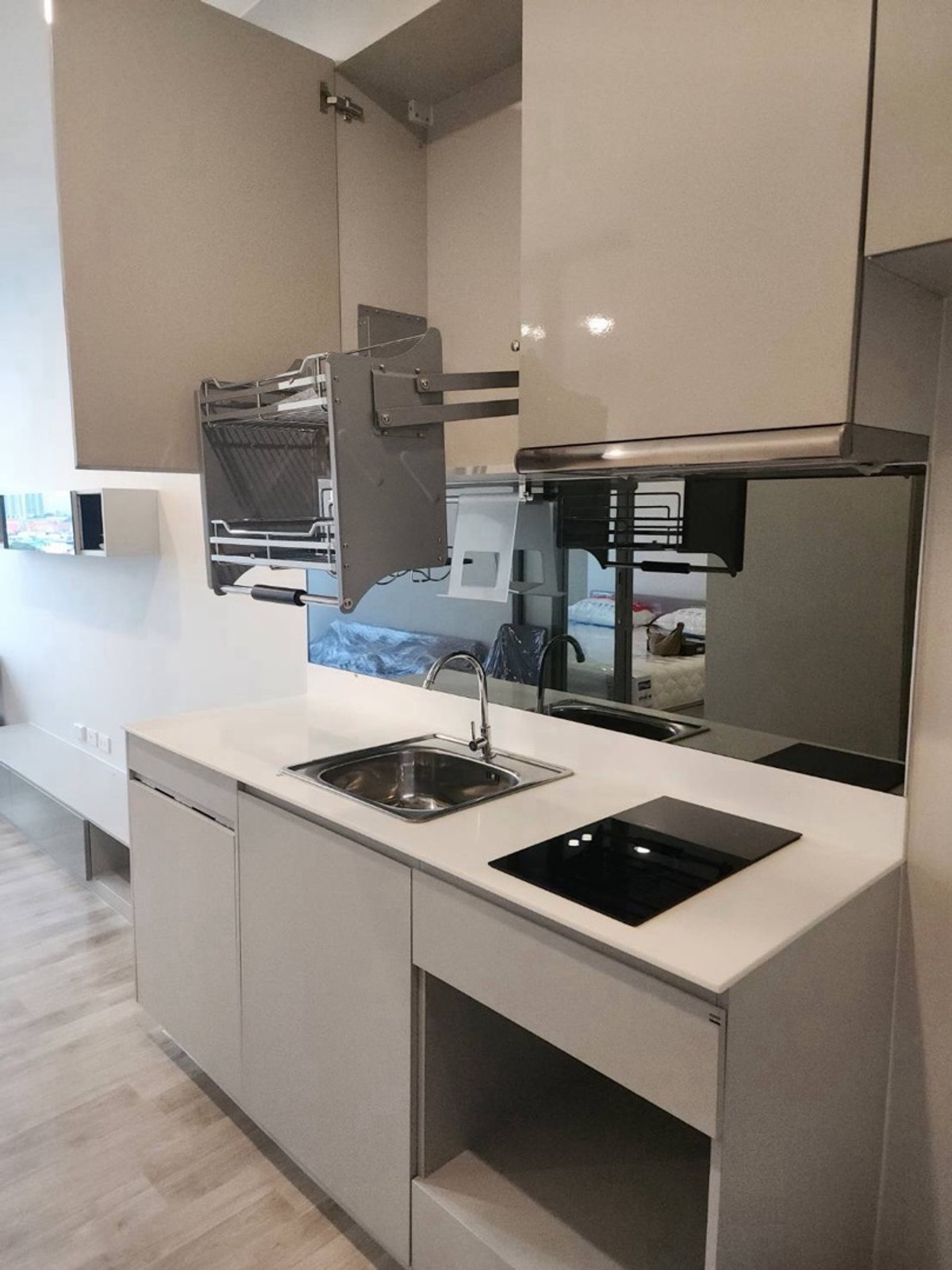 !!!เจ้าของปล่อยเอง!!!คอนโด นิช ไพรด์ เตาปูน-อินเตอร์เชนจ์ ให้เช่า 15,000 บาทต่อเดือน Loading...