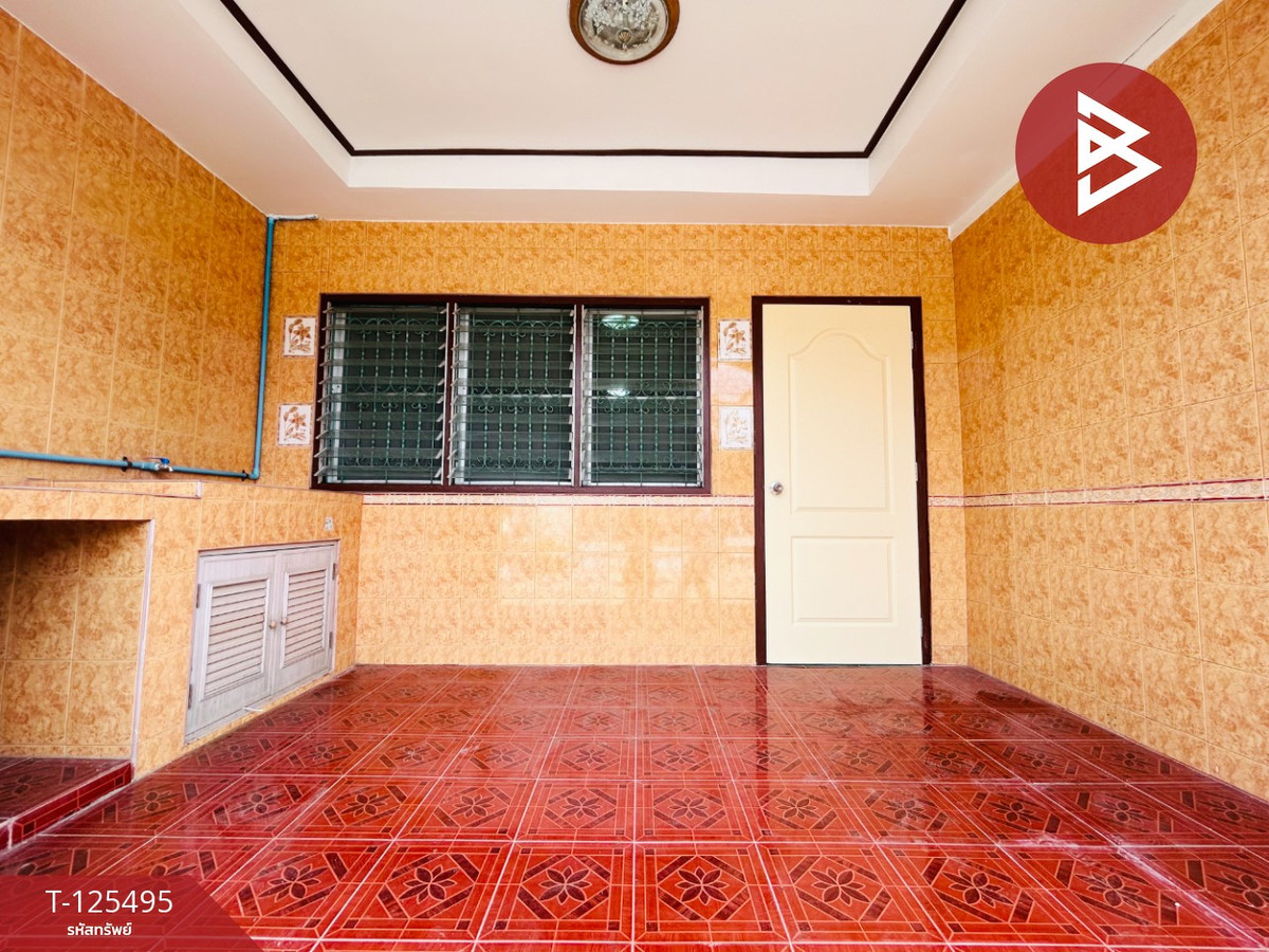 Townhouse for sale, PK 9 Village, Pracha Samakkhi, Phra Samut Chedi, Samut Prakan. Loading...