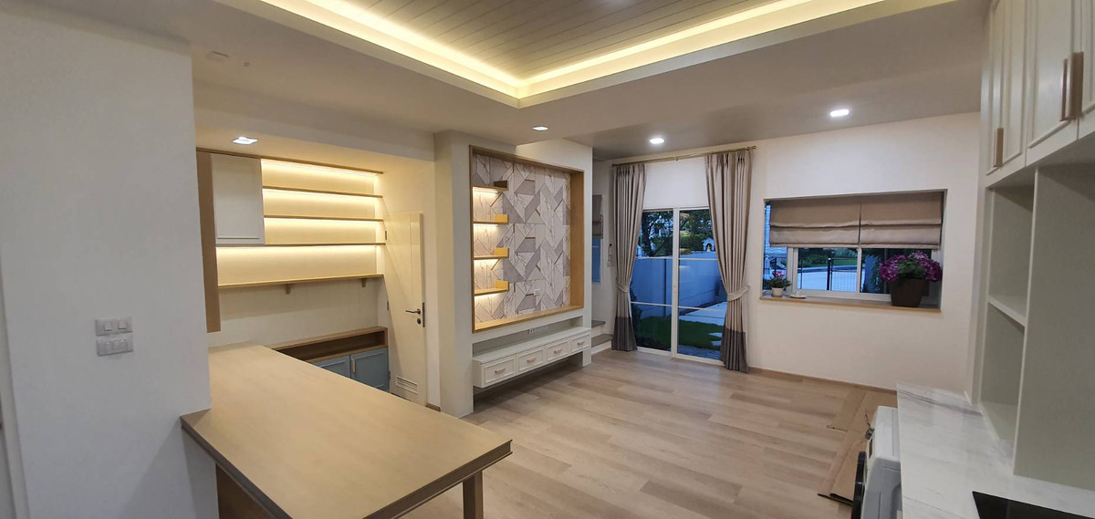 ขายทาวน์โฮมบางนา แบริ่ง ลาซาล : Indy 4 Bangna Km.7 หลังมุม เฟส 1 ตกแต่งสวย พร้อมอยู่อาศัย