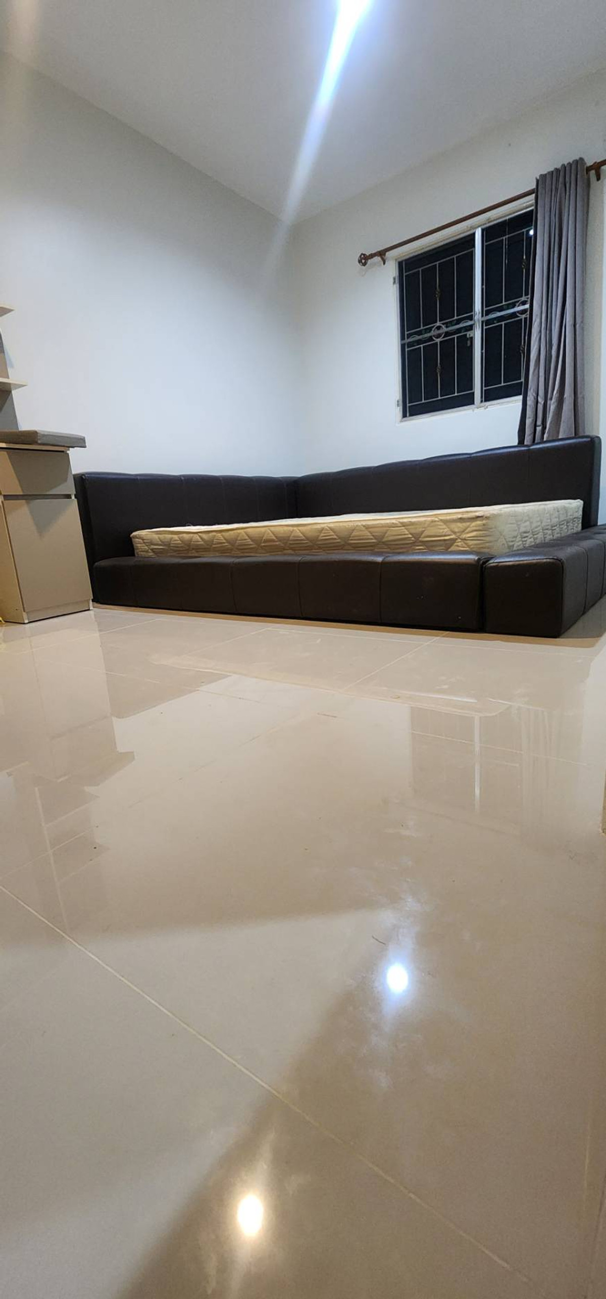 ขายปล่อยเช่า บ้านใกล้สถานีรถไฟฟ้า มีนบุรี หน้าโรงเรียนนานาชาติเอกบูรพาวิเทศศึกษา  Loading...