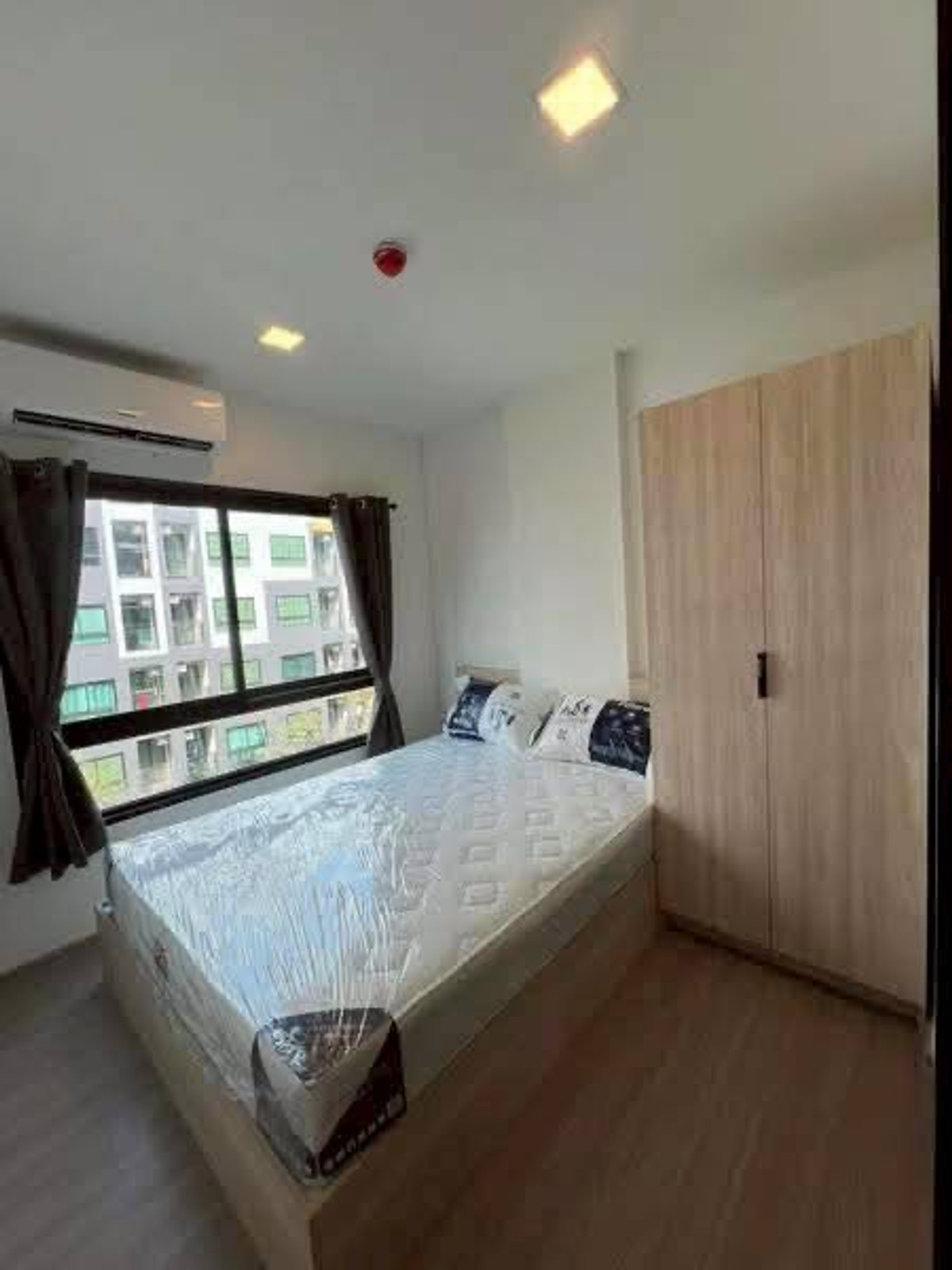 💰 Worth the investment, easy to rent, stable income, close to large job sites in Amata Nakhon 💼 📞 093-1681685 / 061-6161426 💚 LINE: @wsrcondo Loading...