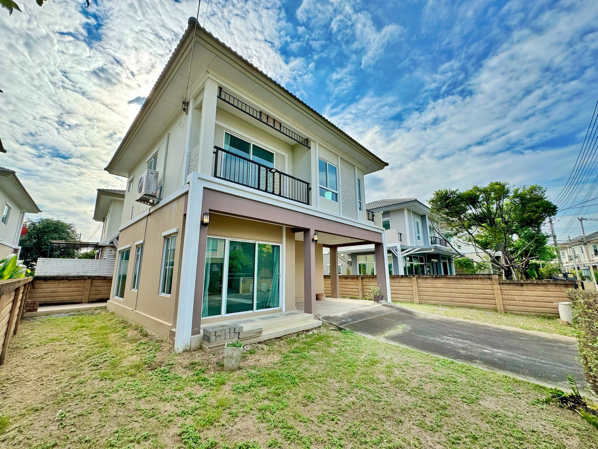 Single house for sale, Passorn 26 (Ratchaphruek-Tiwanon), last phase house, new design, complete additions, ready to move in, location 345 Pathum Thani Road. Loading...