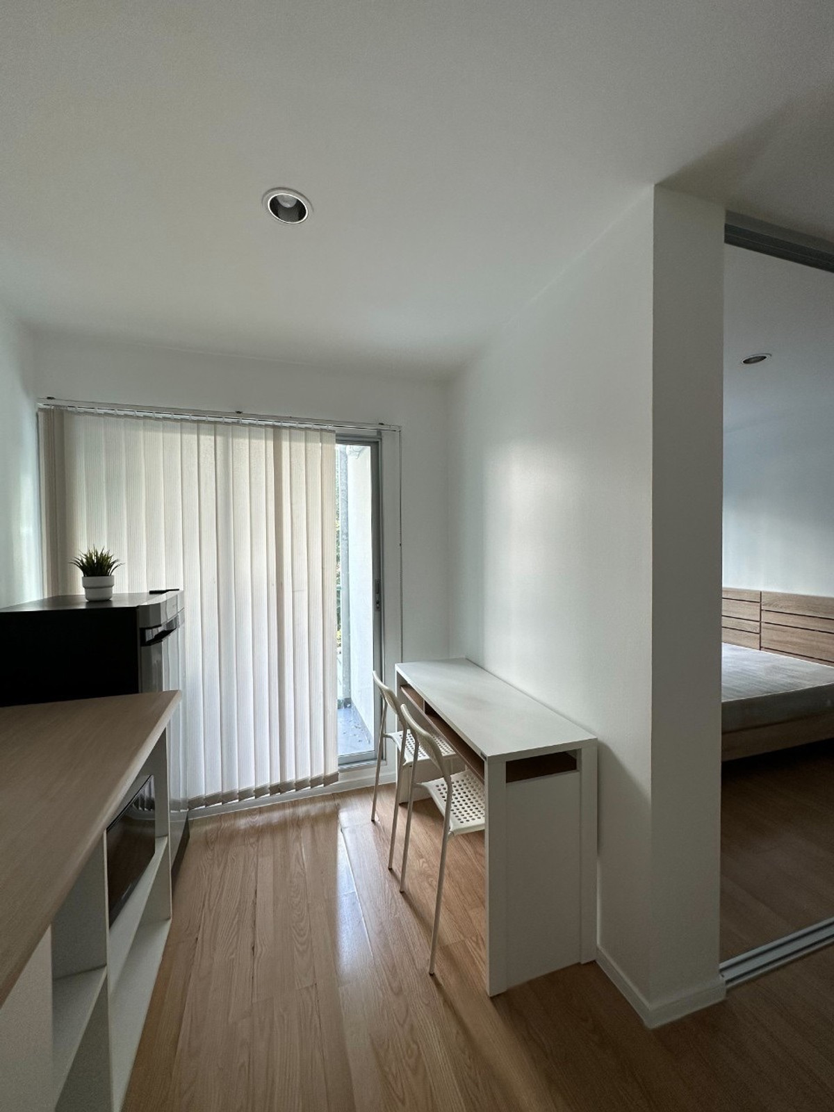 Sale!!  สภาพใหม่ คอนโดลุมพินีวิลล์ อ่อนนุช พัฒนาการ  ใกล้Mrt ศรีนุช พาราไดซ์พาร์ค แต่งครบพร้อมอยู่ Loading...