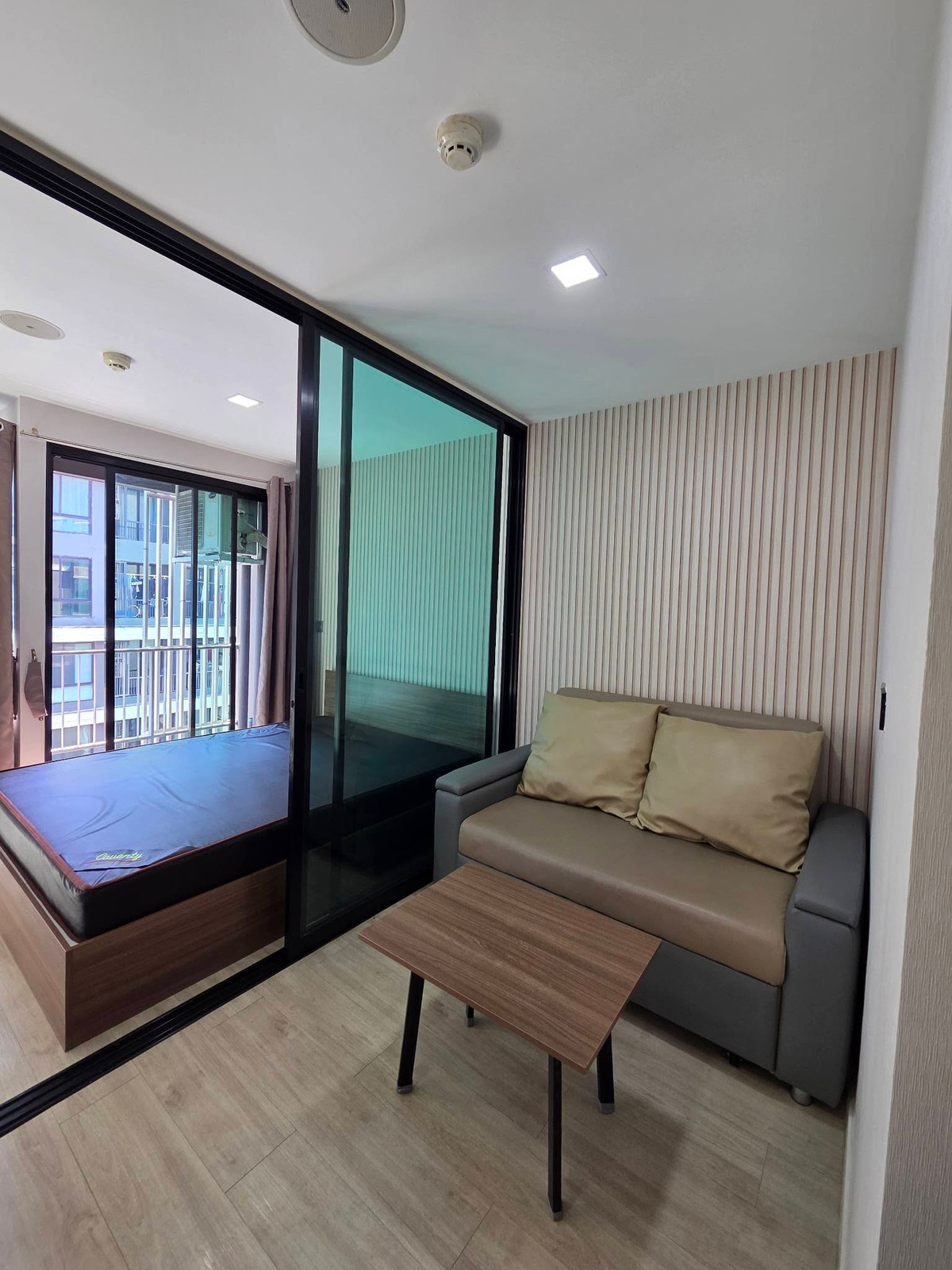 For RentCondoChokchai 4, Ladprao 71, Ladprao 48, : 🔴10,000฿🔴 𝐀𝐭𝐦𝐨𝐳 𝐋𝐚𝐝𝐩𝐫𝐚𝐨 𝟕𝟏┃Atmoz Lat Phrao 71 ✅ near Crystal Park, happy to serve you. If interested, talk to us. 𝙇𝙄𝙉𝙀 is here (very quick response):​📱 Property code​ 6811-2909📱: Line ID:@bbcondo88