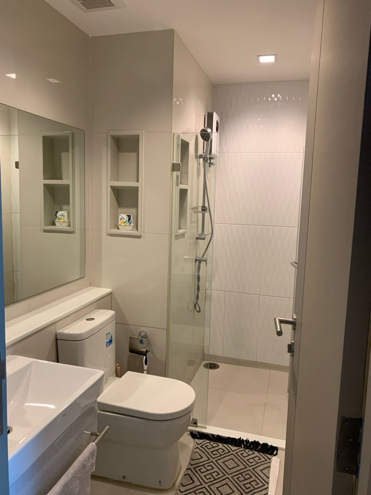 For SaleCondoRama9, Petchburi, RCA : Life Asoke - Rama 9 / 1 Bed Plus (FOR SALE), Life Asoke - Rama 9 / 1 bedroom + multi-purpose room (for sale) PRAEW064