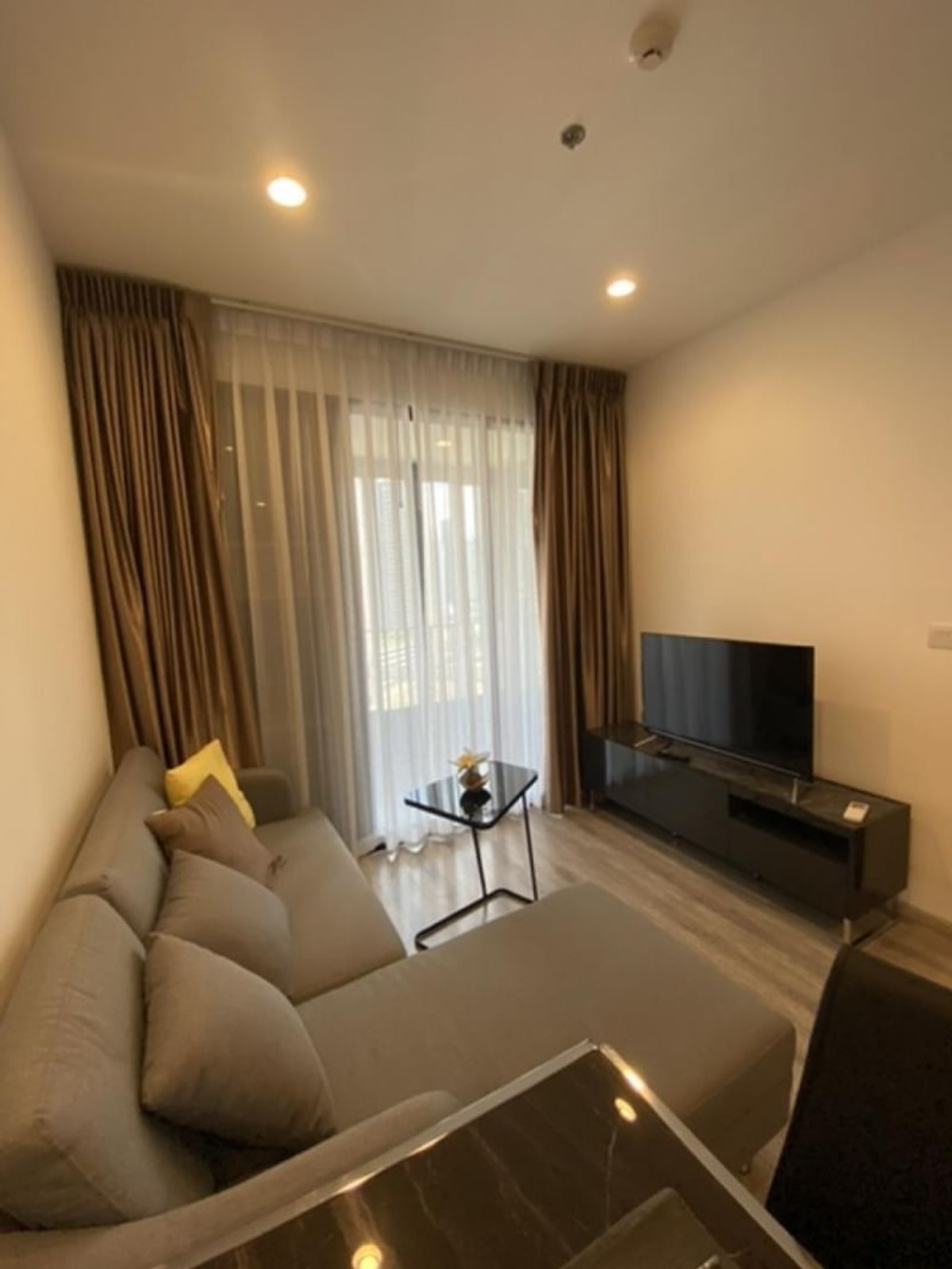 ให้เช่าคอนโดพระราม 9 เพชรบุรีตัดใหม่ RCA : 💥DL-9293💥ว่าง ให้ เช่า  ไอดีโอ โมบิ อโศก 👉แอดไลน์ @rangrak 