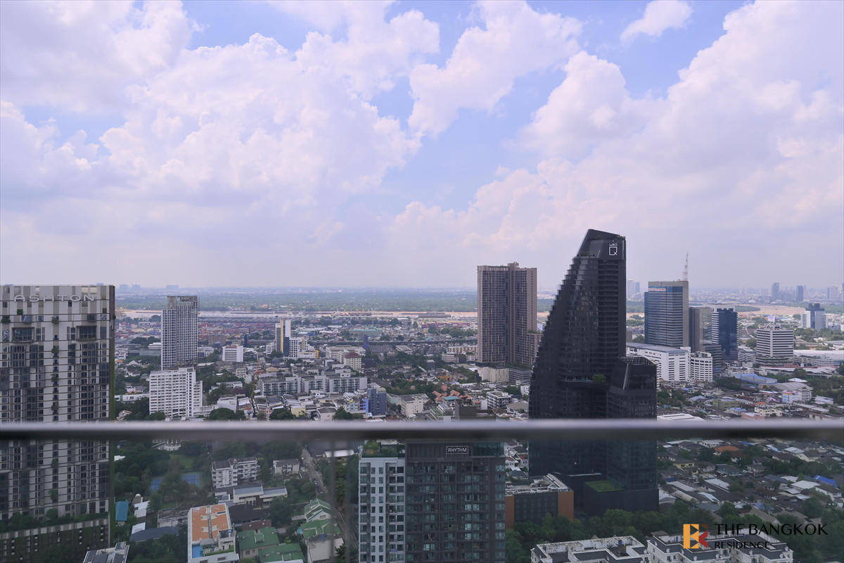 เช่า The Esse Sukhumvit 36 2 ห้องนอน ชั้นสูง วิวแม่น้ำ ราคาพิเศษเพียง 85,000 / เดือน By Kung Loading...