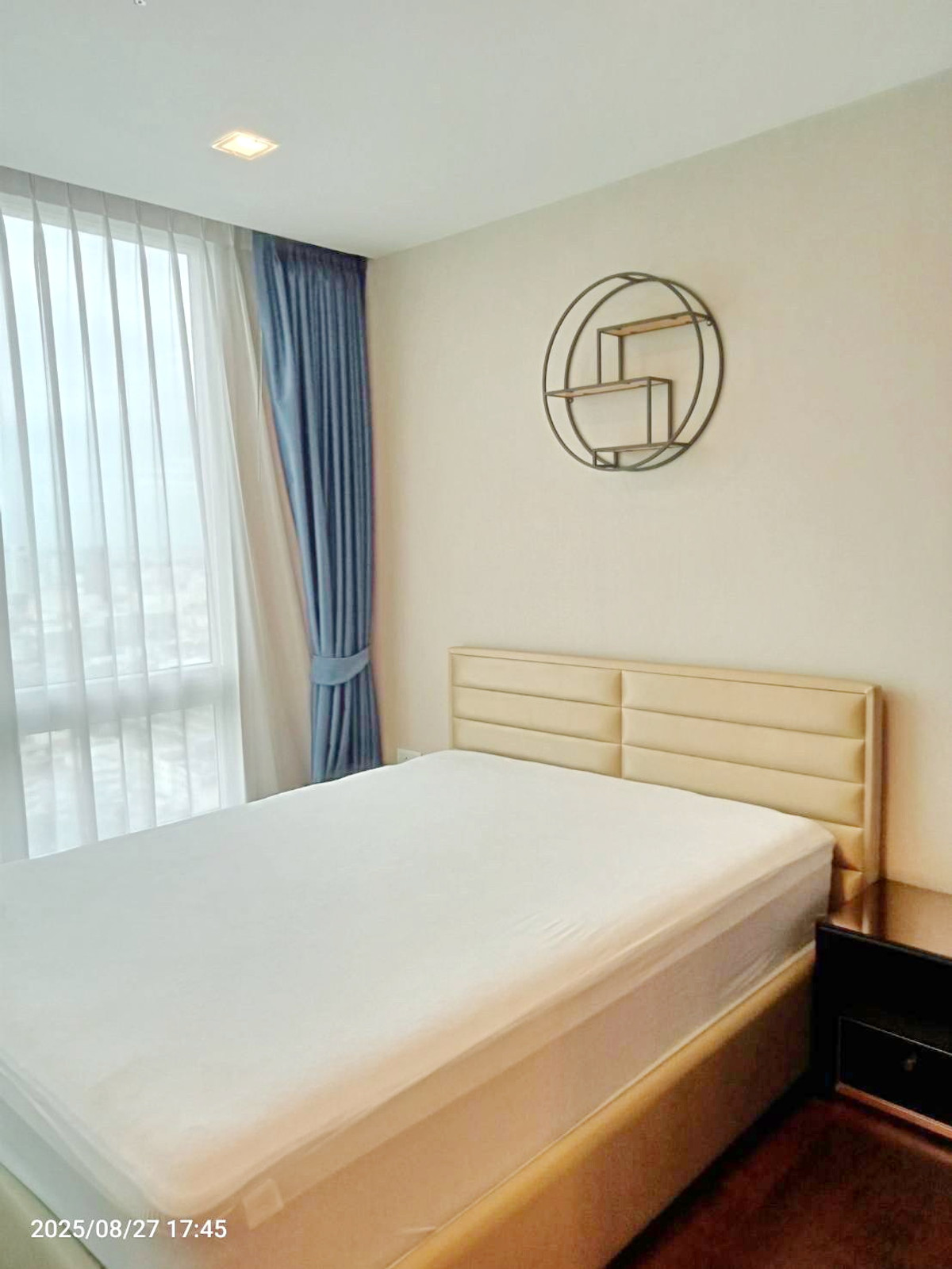 ให้เช่าคอนโดสมุทรปราการ สำโรง : ให้เช่า 1 ห้องนอน ชั้น 26 เดอะเมโทรโพลิส สำโรง อินเตอร์เชนจ์ ติดบีทีเอส สำโรง