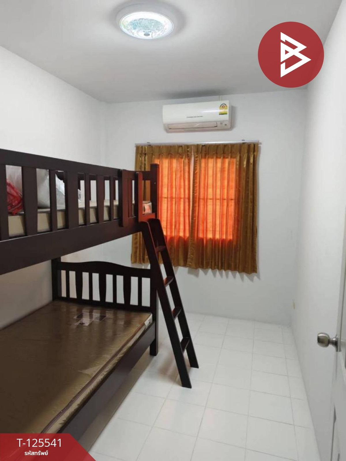 ขายทาวน์เฮ้าส์ หมู่บ้านวนัญญากรีนเพลส ชลบุรี (Wananya Greenplace) ชลบุรี Loading...