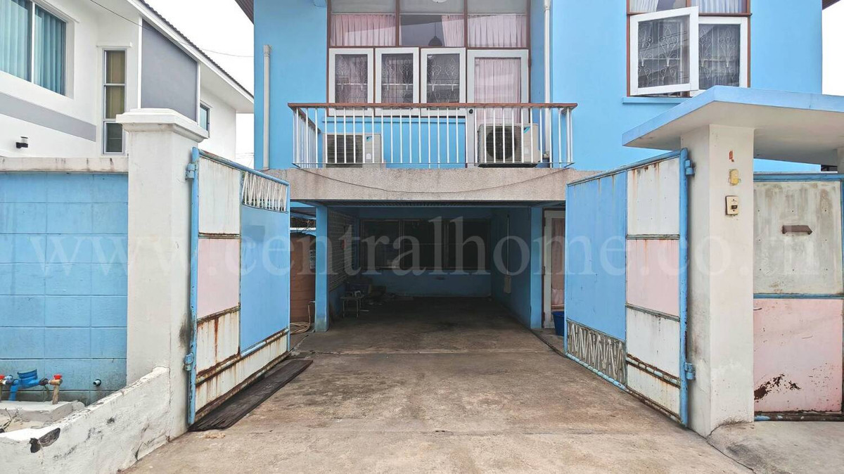 2-story detached house, 54 sq m, Chok Chai 4 Soi 14, very cheap price. Loading...