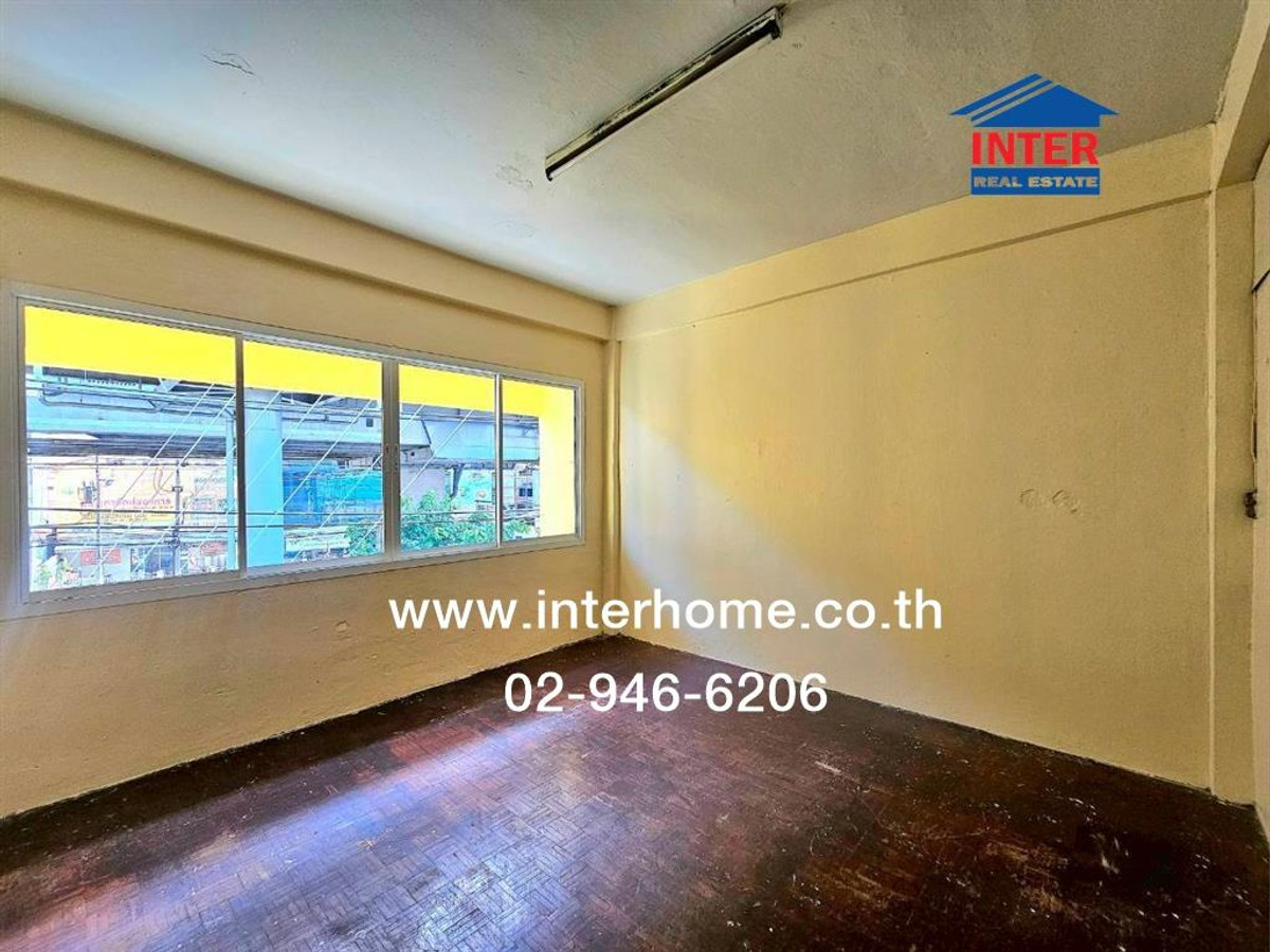 อาคารพาณิชย์ 3 ชั้น 15 ตร.ว. อาคารพาณิชย์ ซอยศรีนครินทร์2 ใกล้แยกลำสาลี ติดรถไฟฟ้าสายสีเหลืองสถานีแยกลำสาลี ถนนศรีนครินทร์ เขตบางกะปิ กรุงเทพมหานคร Loading...