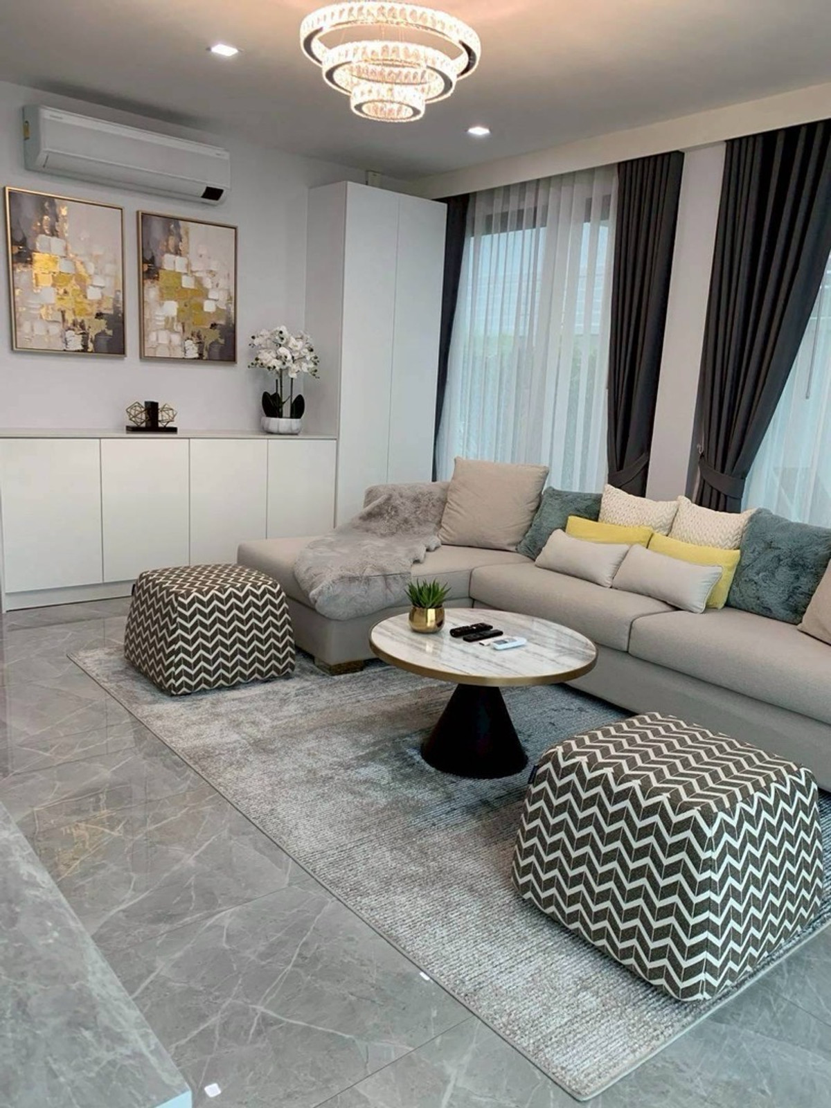 ขายบ้านพัทยา บางแสน ชลบุรี สัตหีบ : ขายบ้านเดี่ยวสุดหรู โครงการ Viewpoint village ขนาด 82.2 ตร.ว. พื้นที่ใช้สอย 240 ตร.ม. 5 ห้องนอน 5 ห้องน้ำ บิ้วอินทั้งหลัง มีสระว่ายน้ำในตัว ราคาพิเศษ 16,900,000 บาท