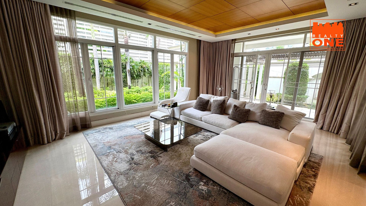 ขายบ้านเกษตร นวมินทร์ ลาดปลาเค้า : ขายบ้านพร้อมอยู่ Grand Crystal ติดถนนประดิษฐ์มนูธรรม เลียบทางด่วนเอกมัย-รามอินทรา เกษตร-นวมินทร์ นวลจันทร์