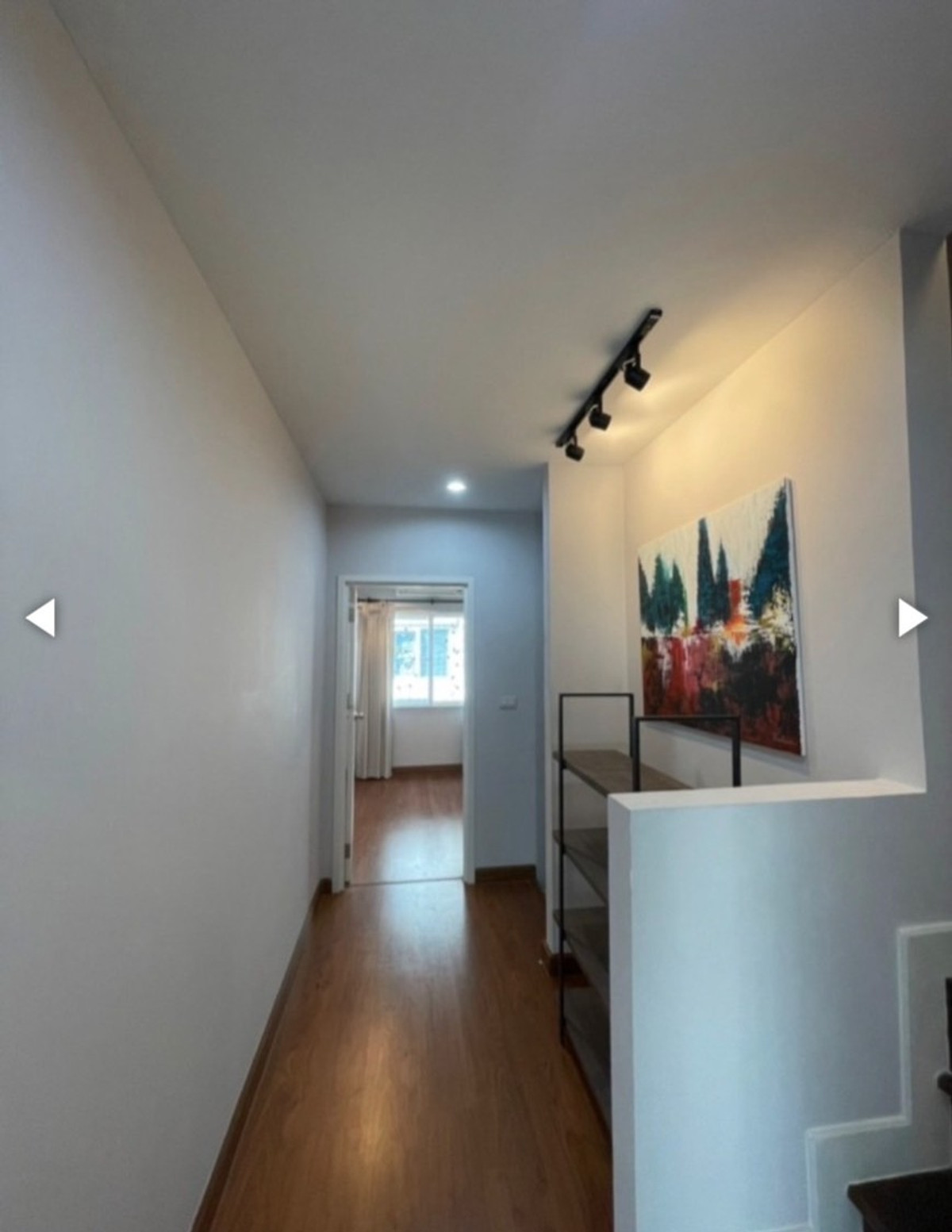 M1421 ให้เช่า ทาวน์โฮม 3 ชั้น ดิ เอ็กซ์คลูซีฟ วงแหวน–รามอินทรา Loading...