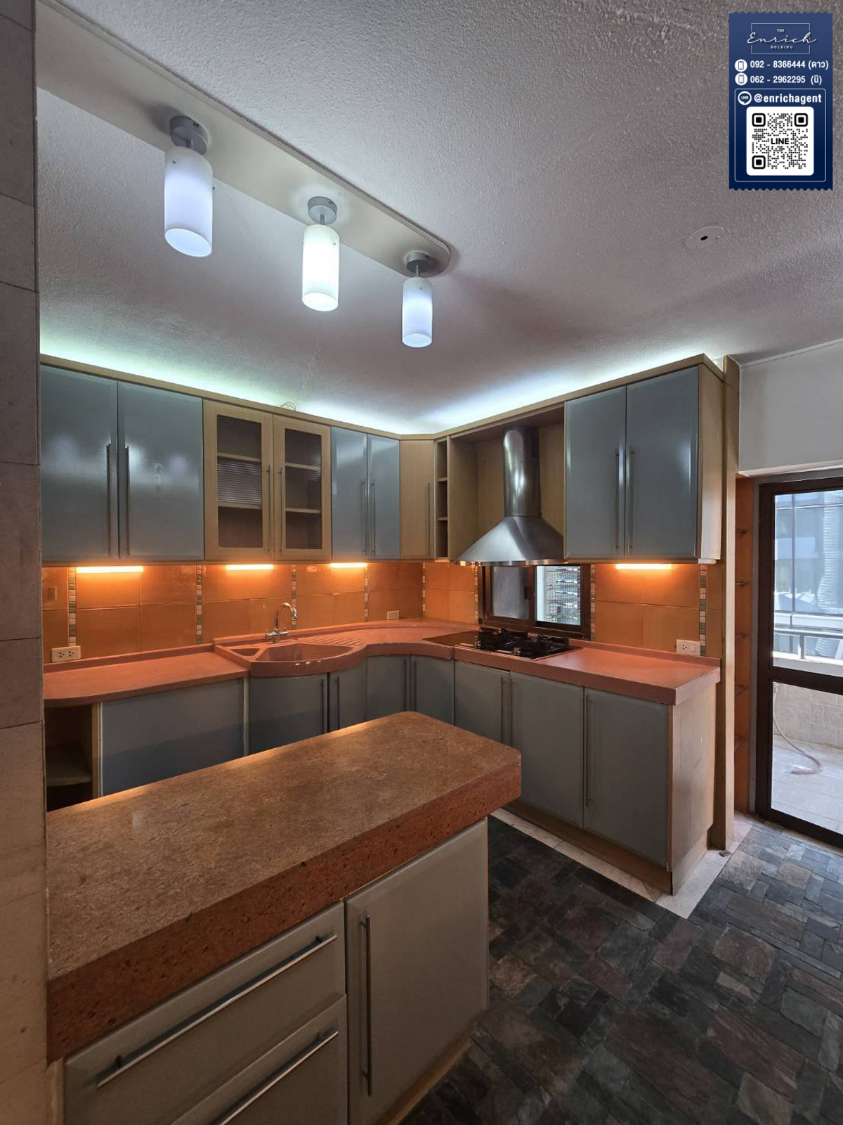 💙🐱Sithakarn Condominium for rent, pets allowed, big room, very beautiful, luxurious, BTS Chidlom🐶💙 Call 092-8366444 Dao // Line id : @enrichagent Loading...