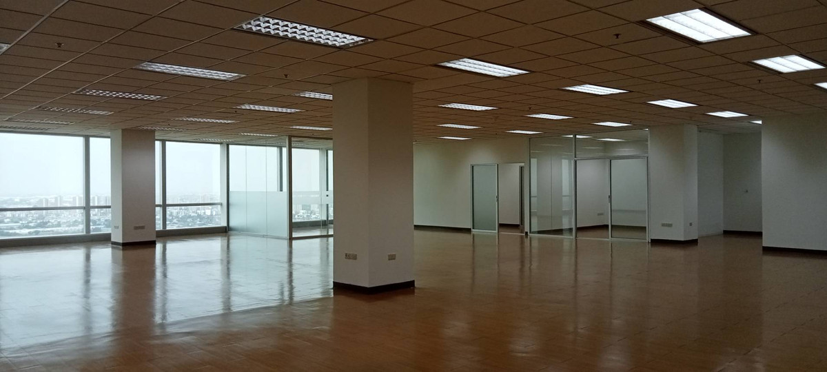 For RentOfficeChaengwatana, Muangthong : 94687 - Rare to find, office space for rent, 27th floor, premium view @ Jasmine International Building, Chaengwattana, 433 sq m. Fully Partitioned.