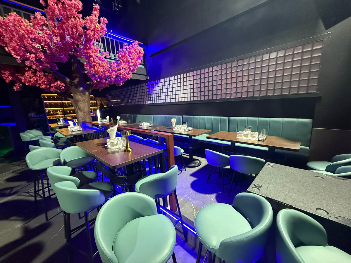 เซ้งร้านค้า/ตลาดนัดพระราม 9 เพชรบุรีตัดใหม่ RCA : เซ้งด่วน! Turn On Club — ย่าน RCA 🎧 ร้านเปิดใหม่ สภาพพร้อมดำเนินกิจการทันที 