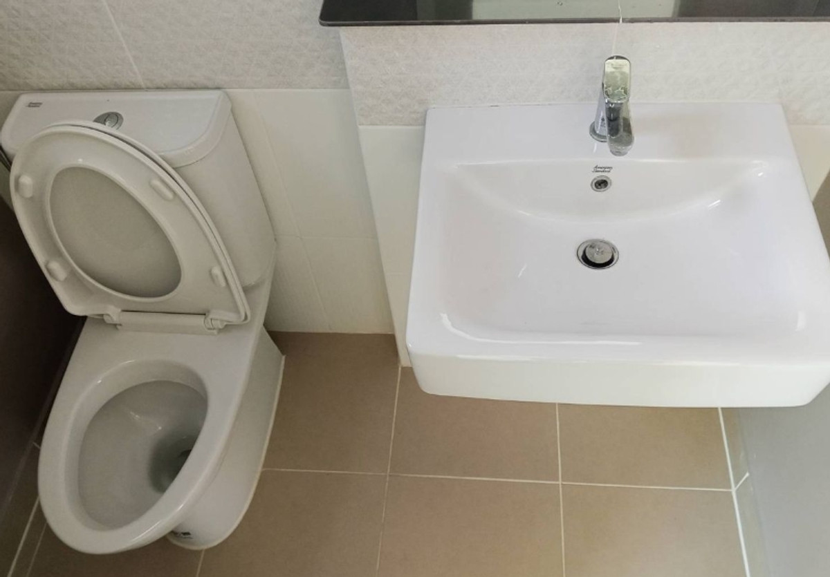 For SaleTownhomeRama5, Ratchapruek, Bangkruai : Baan Klang Muang Ratchapruek-Sathorn | Baan Klang Mueang Ratchapruek-Sathorn, corner plot, shady, private back house ** New condition, never lived in.