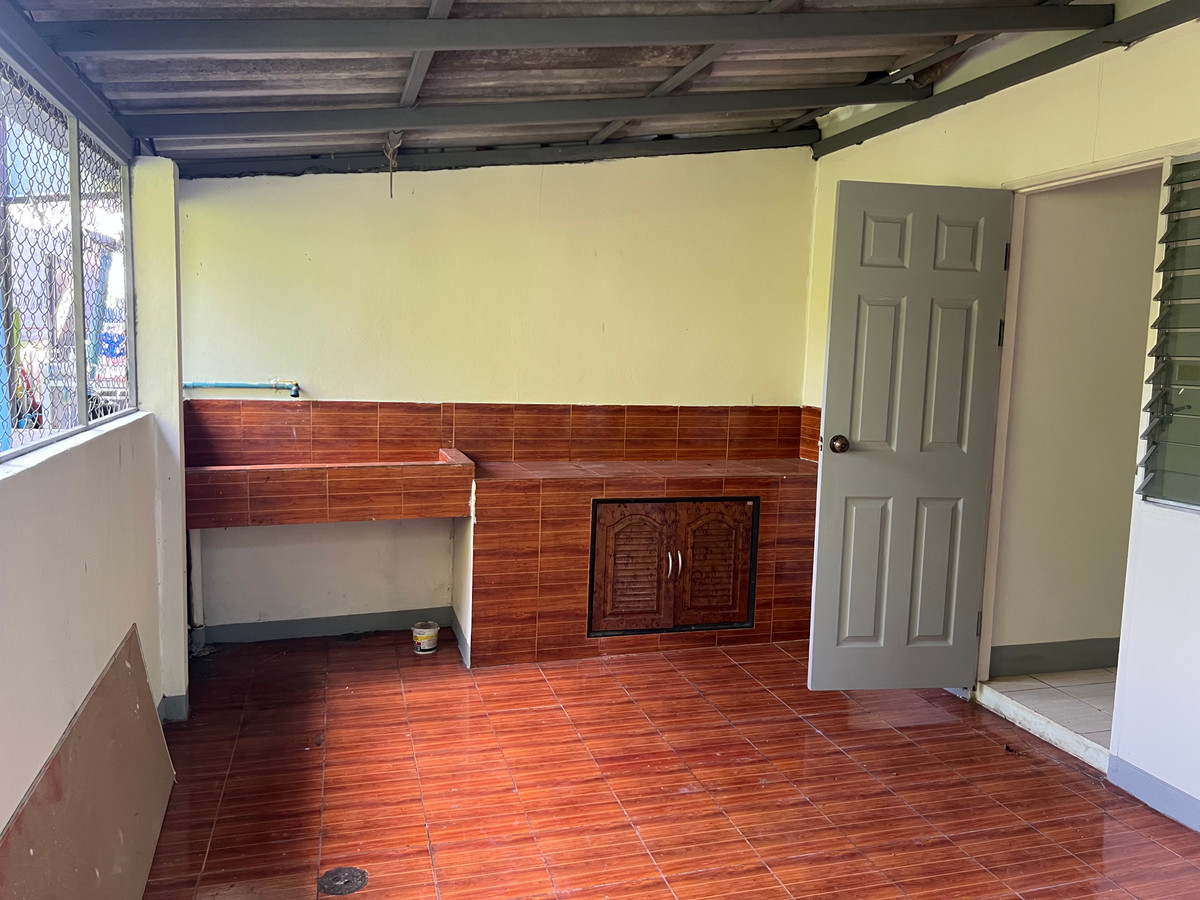 ขายอาคารพาณิชย์เชียงใหม่ : 92994 - ขายอาคารพาณิชย์ 1 ชั้น ติดถนนป่าเหมือด-พยากน้อย สันทราย เชียงใหม่