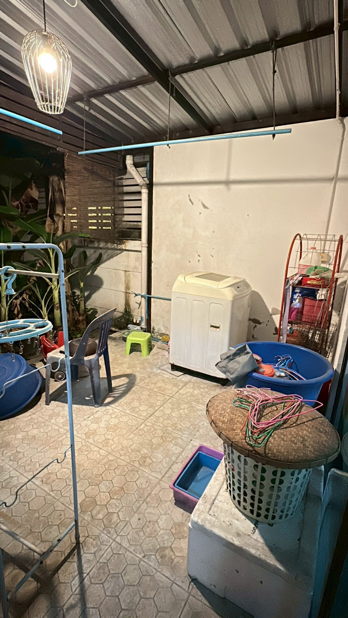 ขายบ้านพัทยา บางแสน ชลบุรี สัตหีบ : 94893 - ขายบ้านเดี่ยว ชั้นเดียว 58 ตรว. หมู่บ้านนาราวิล (Naraville) ทำเลดี ใกล้นิคมอมตะนคร พานทอง ชลบุรี